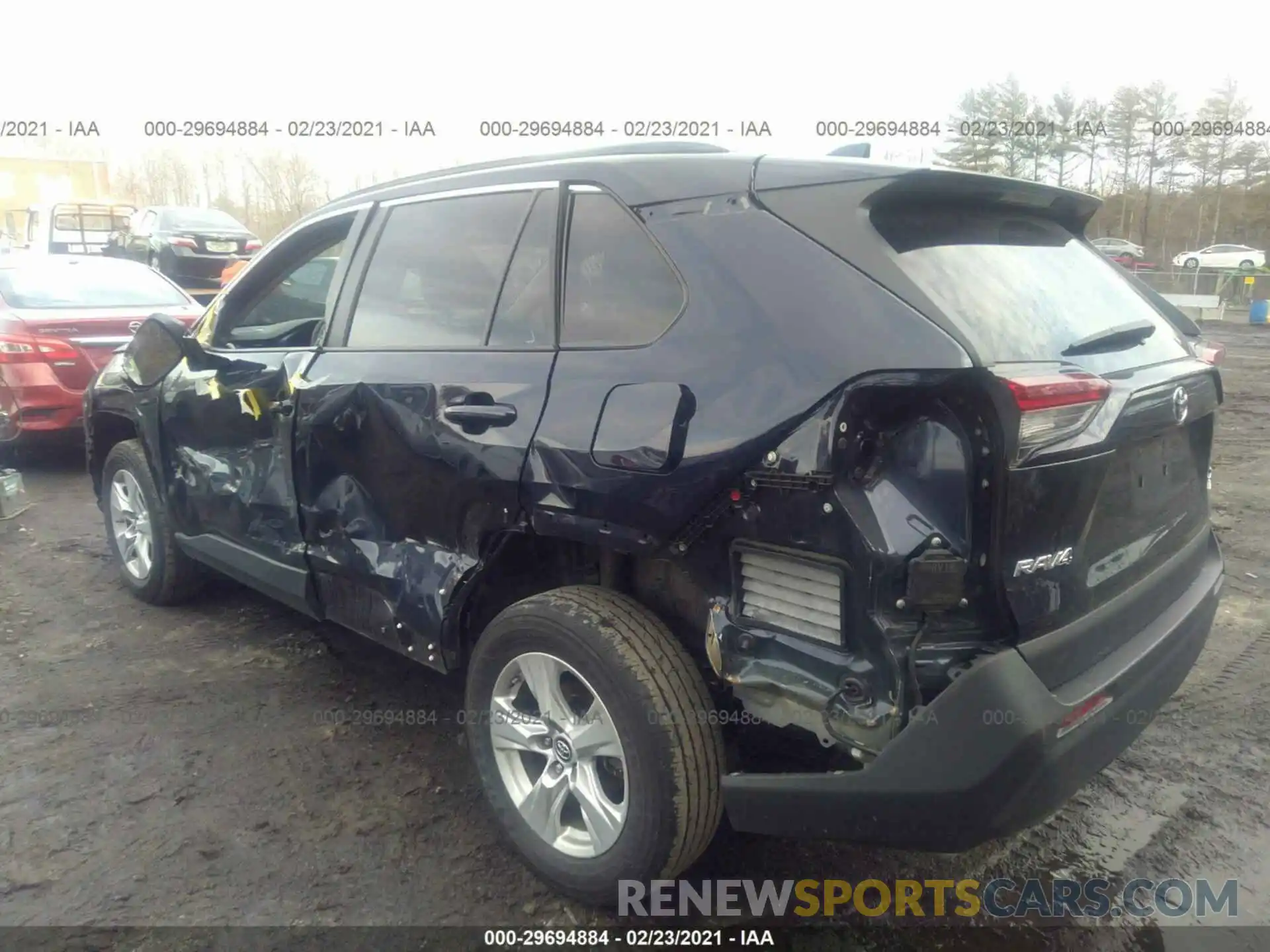 3 Фотография поврежденного автомобиля 2T3P1RFV4KC002613 TOYOTA RAV4 2019