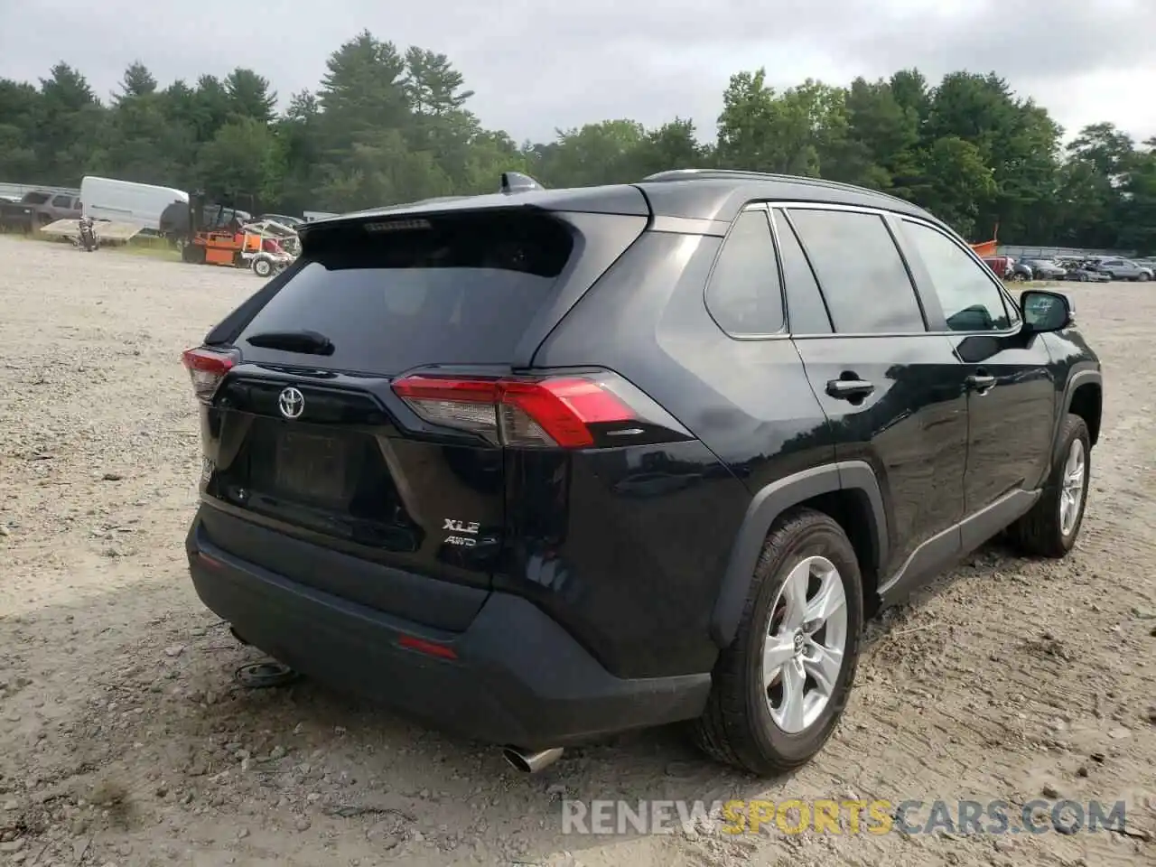 4 Photograph of a damaged car 2T3P1RFV4KC003048 TOYOTA RAV4 2019