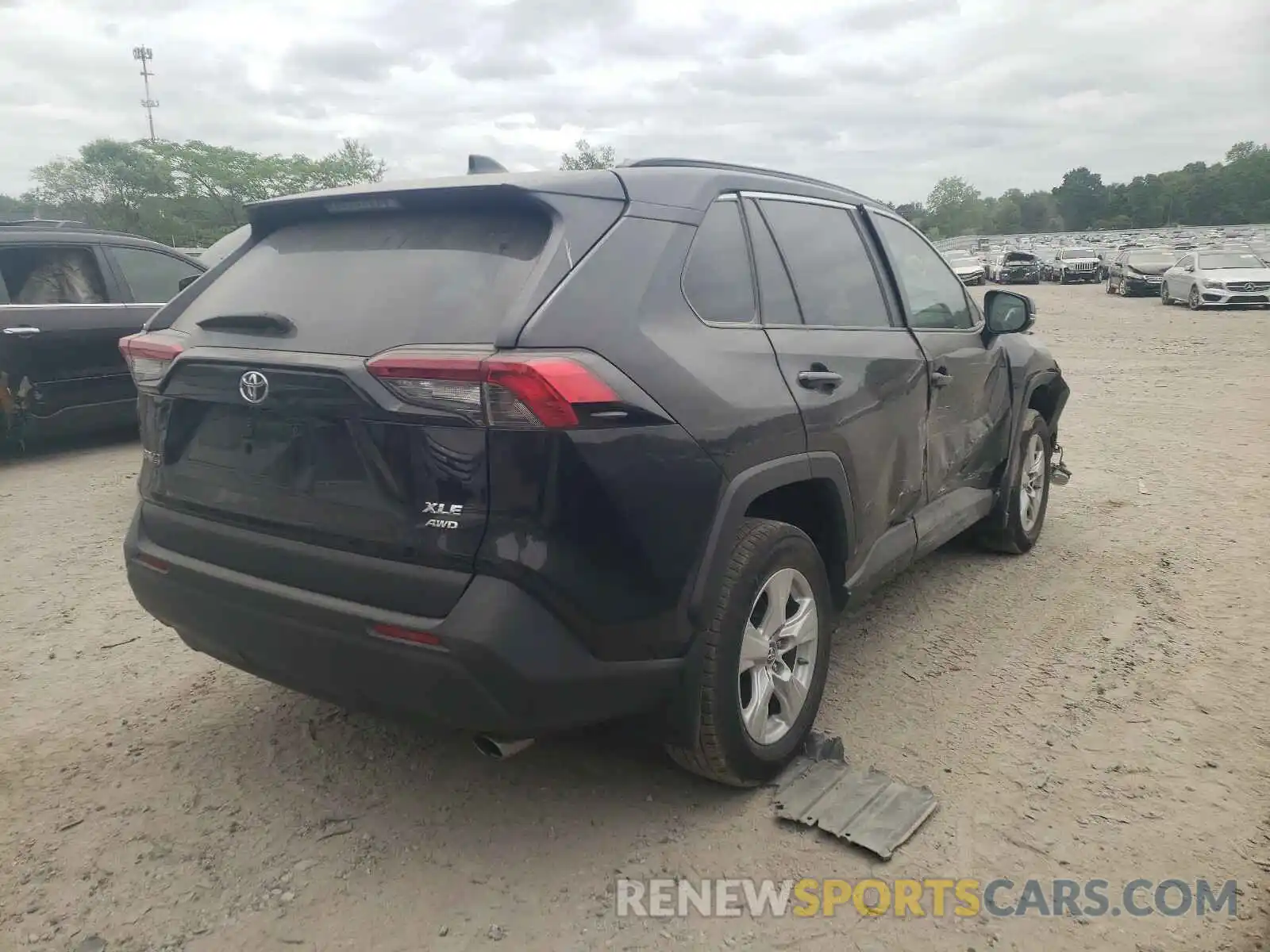 4 Photograph of a damaged car 2T3P1RFV4KC007861 TOYOTA RAV4 2019