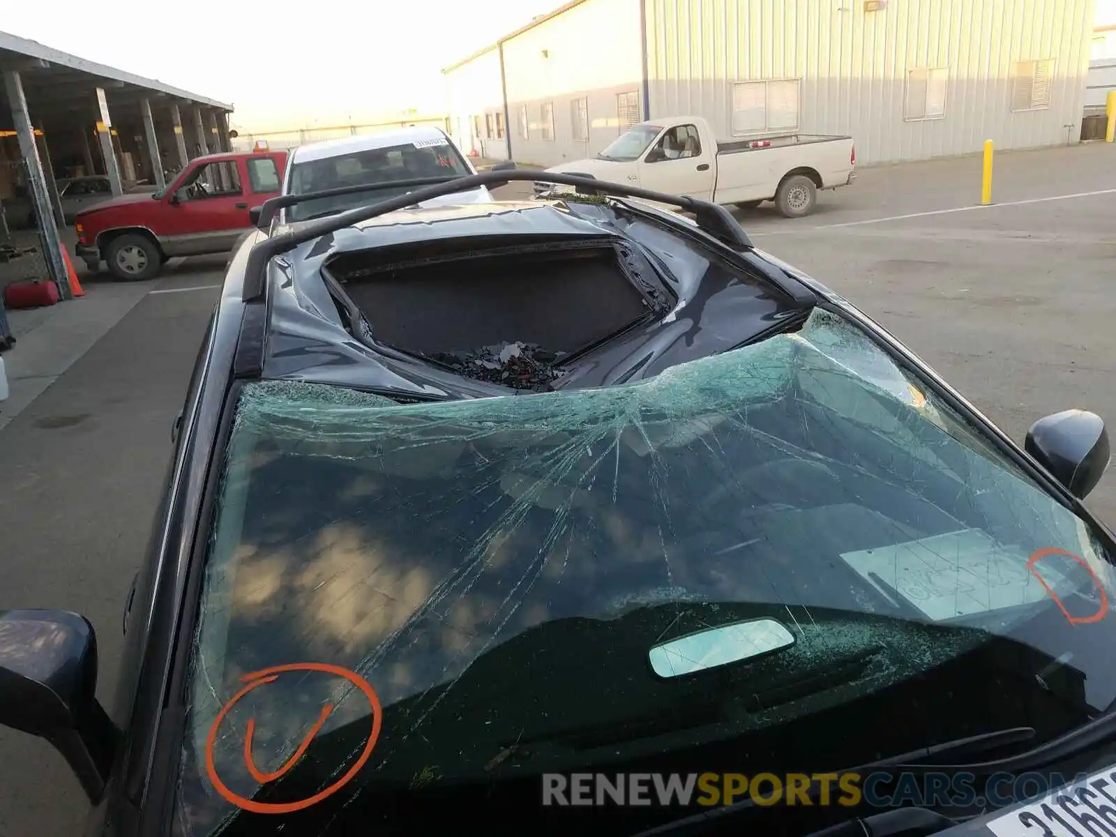 9 Photograph of a damaged car 2T3P1RFV4KC010985 TOYOTA RAV4 2019