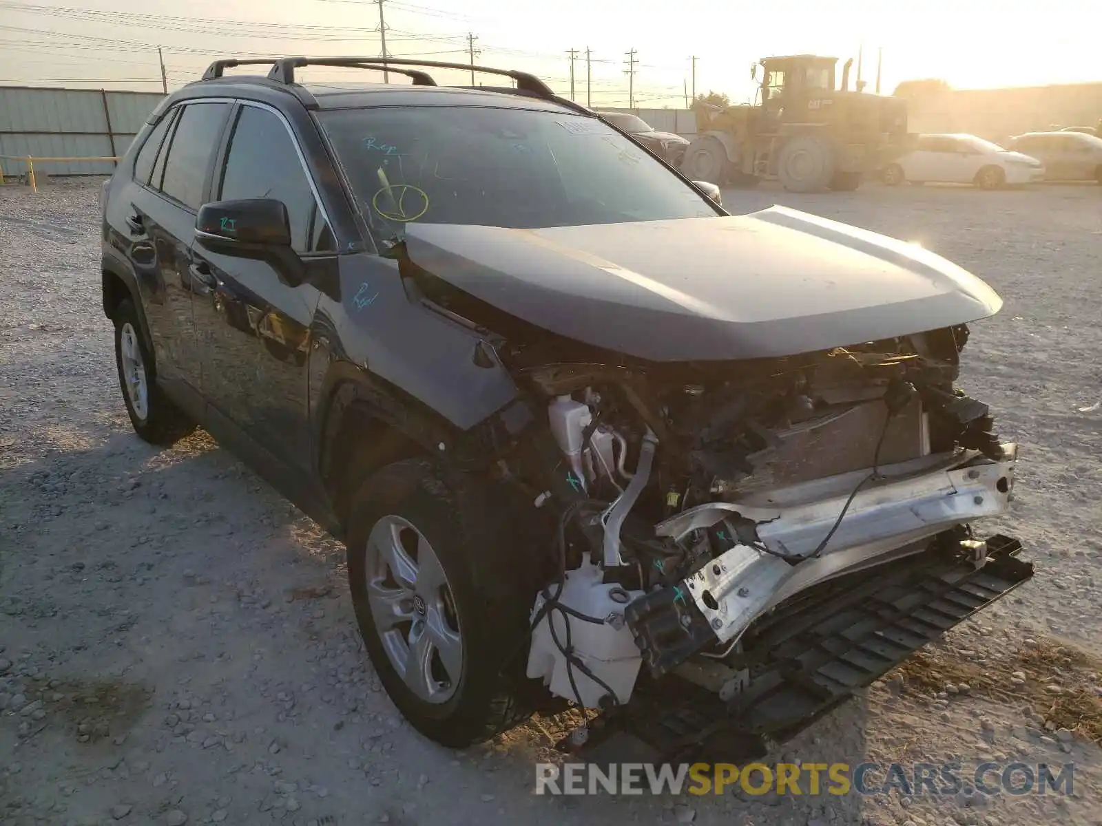 1 Photograph of a damaged car 2T3P1RFV4KC011585 TOYOTA RAV4 2019