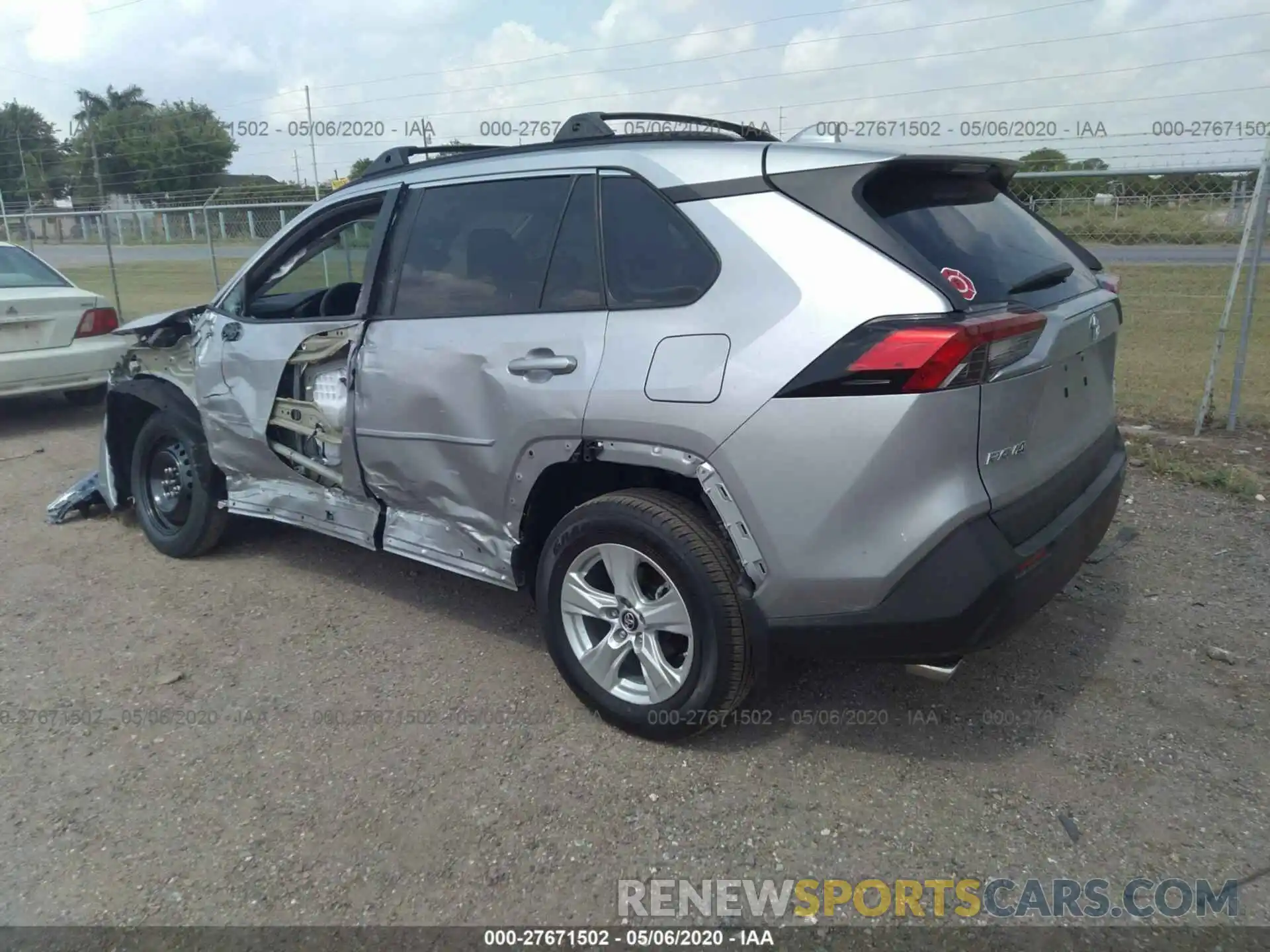 3 Фотография поврежденного автомобиля 2T3P1RFV4KC032307 TOYOTA RAV4 2019