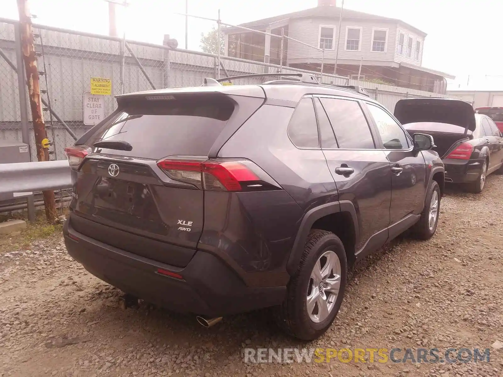 4 Photograph of a damaged car 2T3P1RFV4KC035966 TOYOTA RAV4 2019