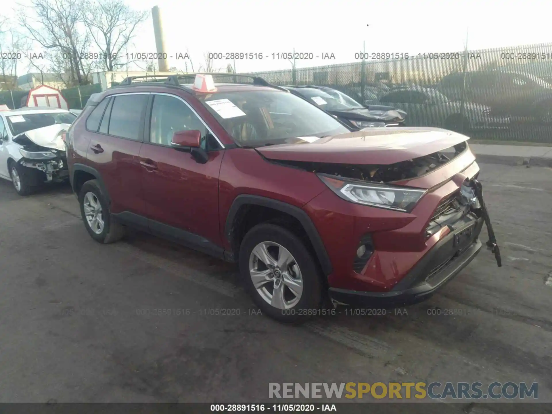 1 Photograph of a damaged car 2T3P1RFV4KC040617 TOYOTA RAV4 2019