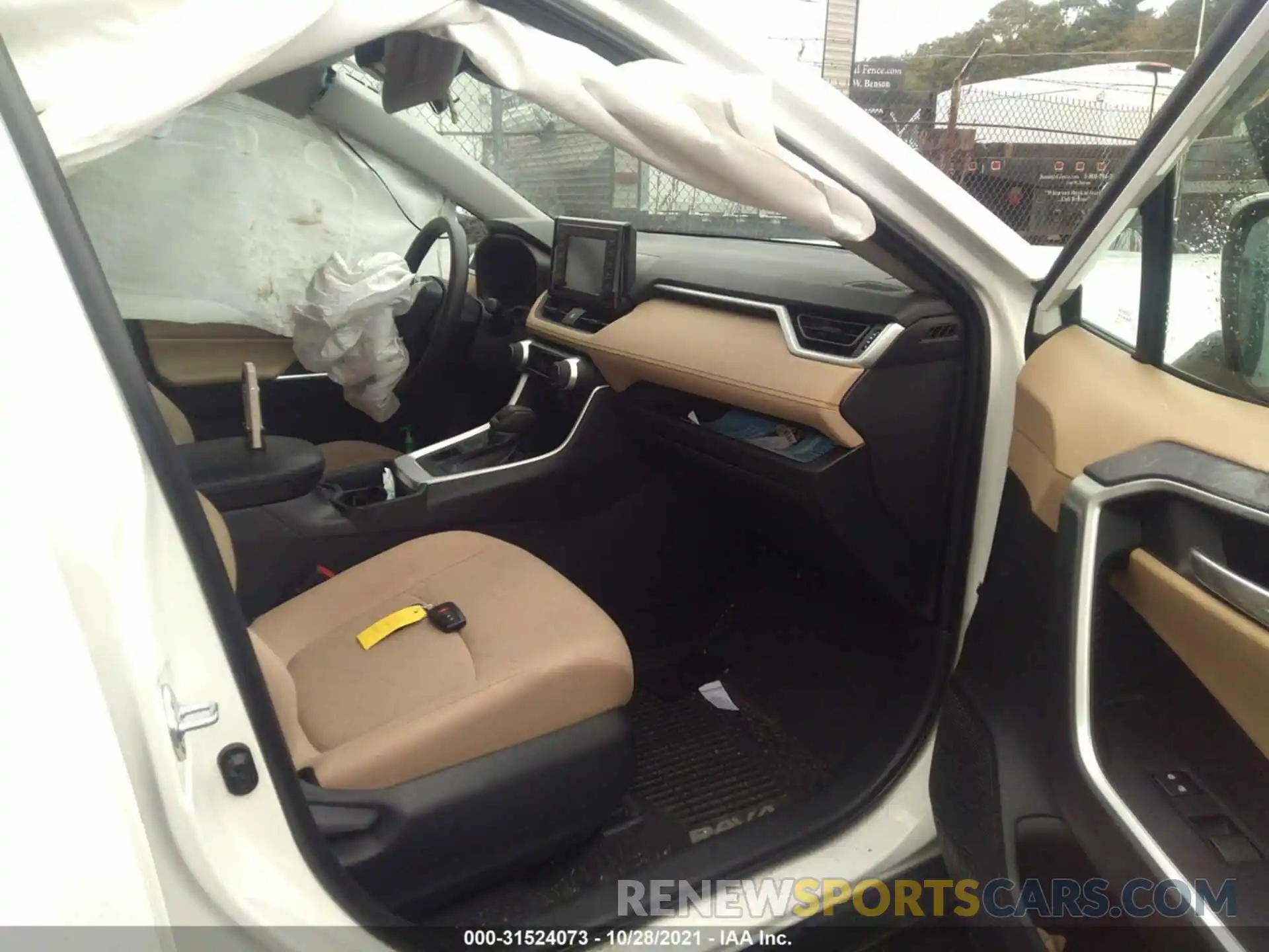 5 Photograph of a damaged car 2T3P1RFV4KC054145 TOYOTA RAV4 2019