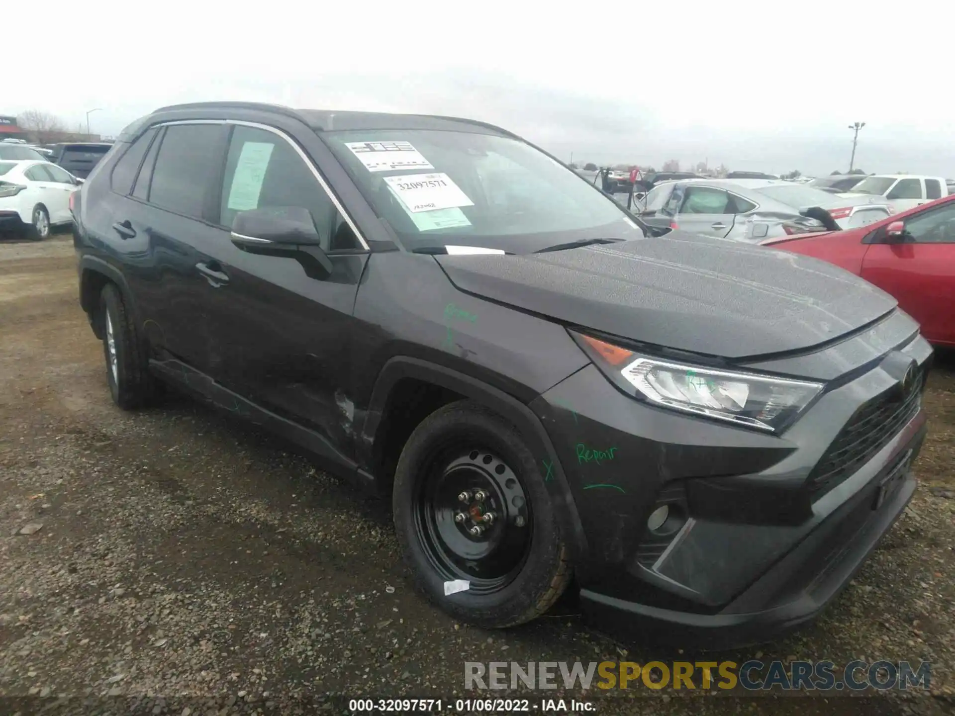 1 Фотография поврежденного автомобиля 2T3P1RFV4KW015814 TOYOTA RAV4 2019