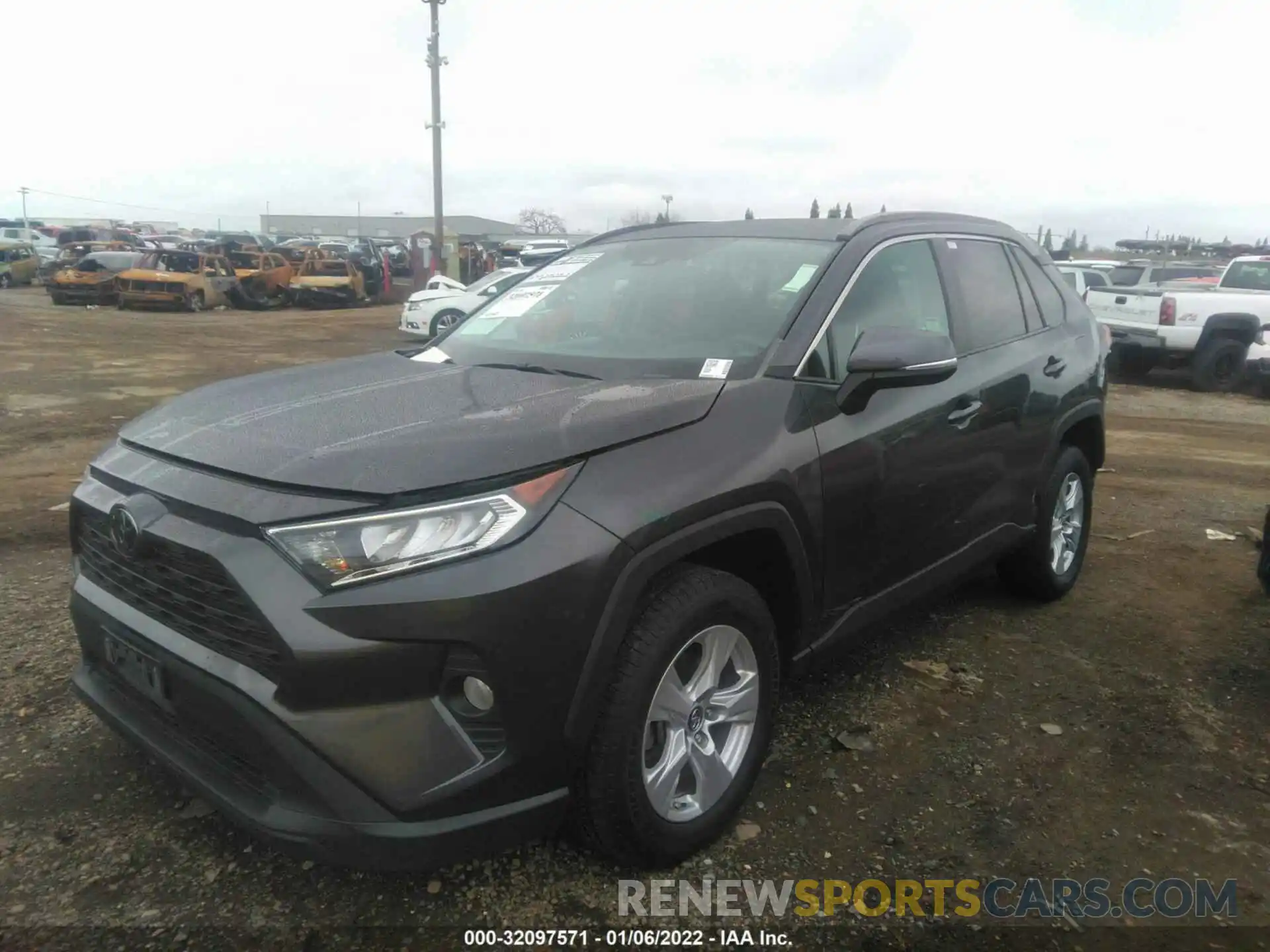 2 Photograph of a damaged car 2T3P1RFV4KW015814 TOYOTA RAV4 2019