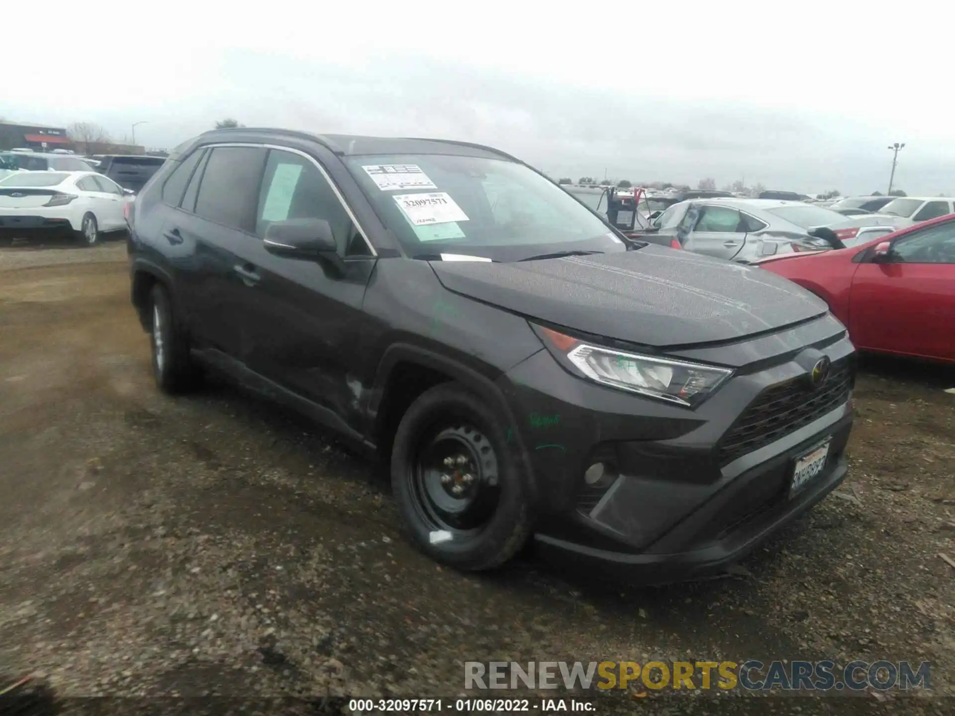 6 Photograph of a damaged car 2T3P1RFV4KW015814 TOYOTA RAV4 2019