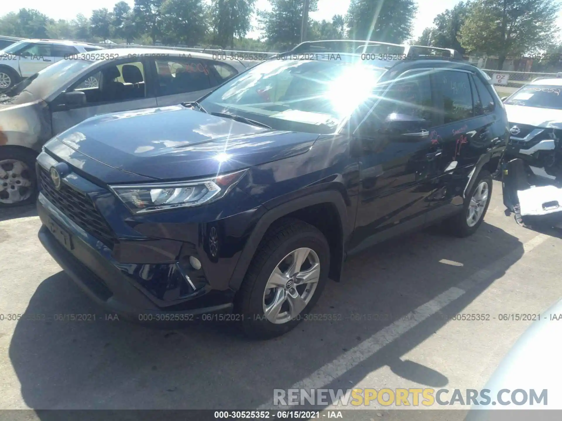 2 Фотография поврежденного автомобиля 2T3P1RFV4KW040261 TOYOTA RAV4 2019