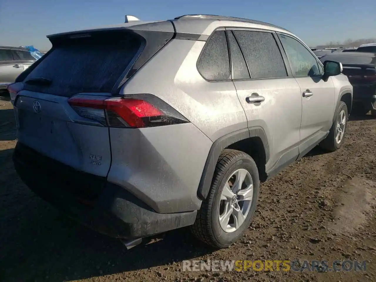 4 Photograph of a damaged car 2T3P1RFV4KW041636 TOYOTA RAV4 2019