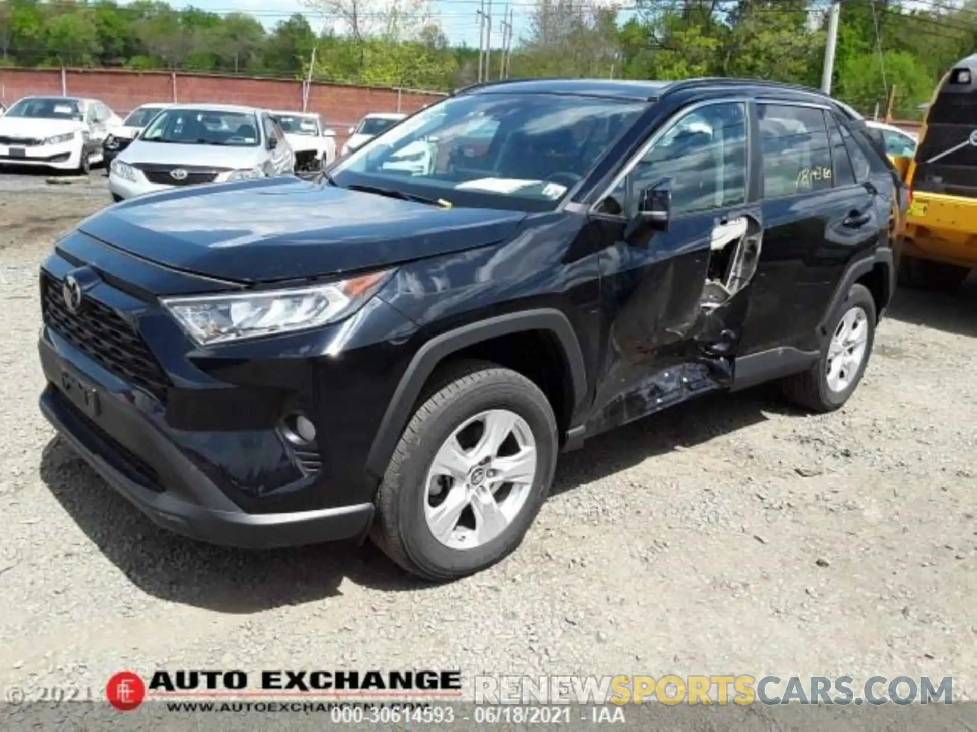 2 Photograph of a damaged car 2T3P1RFV4KW050210 TOYOTA RAV4 2019