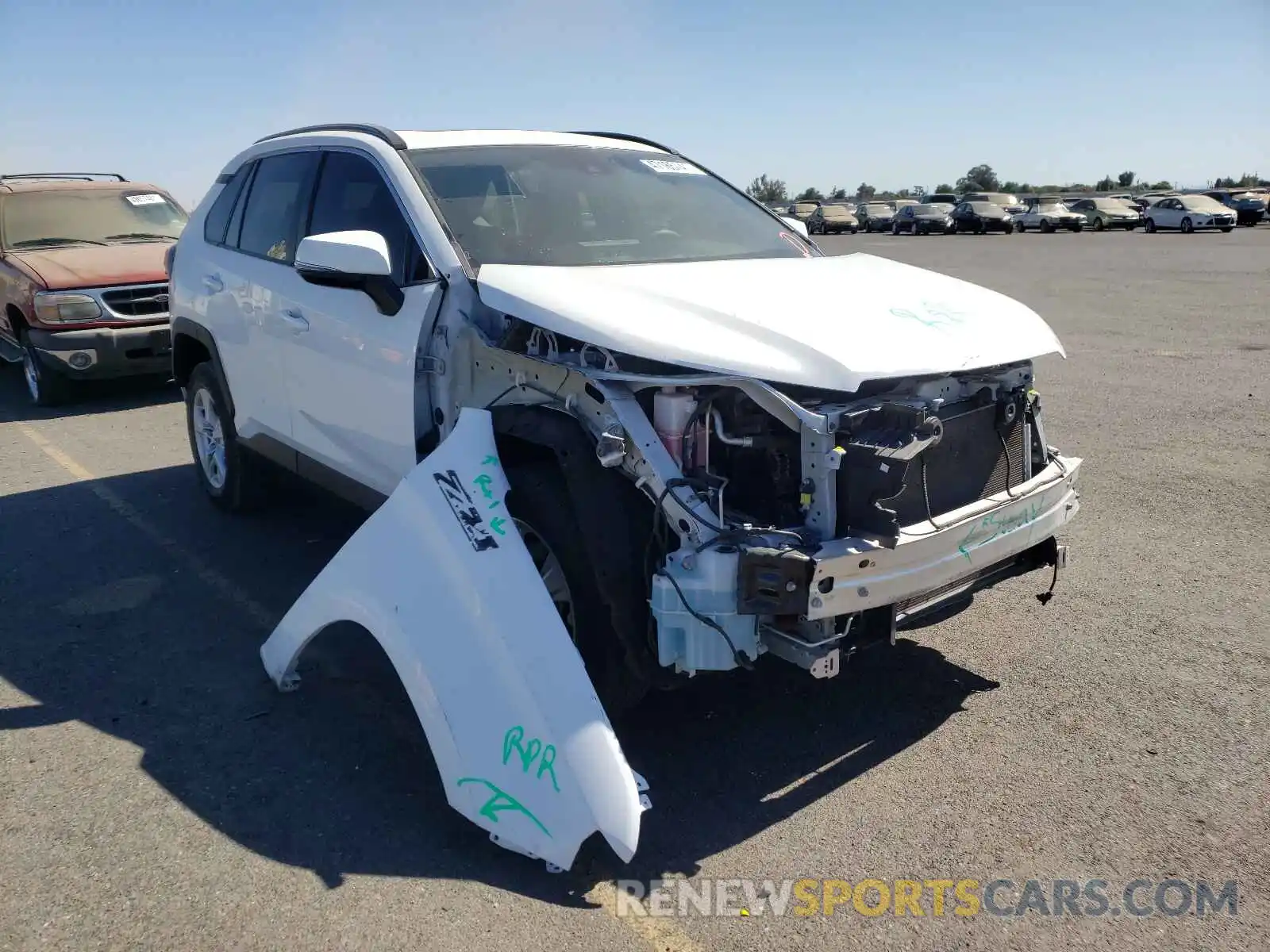 1 Photograph of a damaged car 2T3P1RFV4KW065449 TOYOTA RAV4 2019