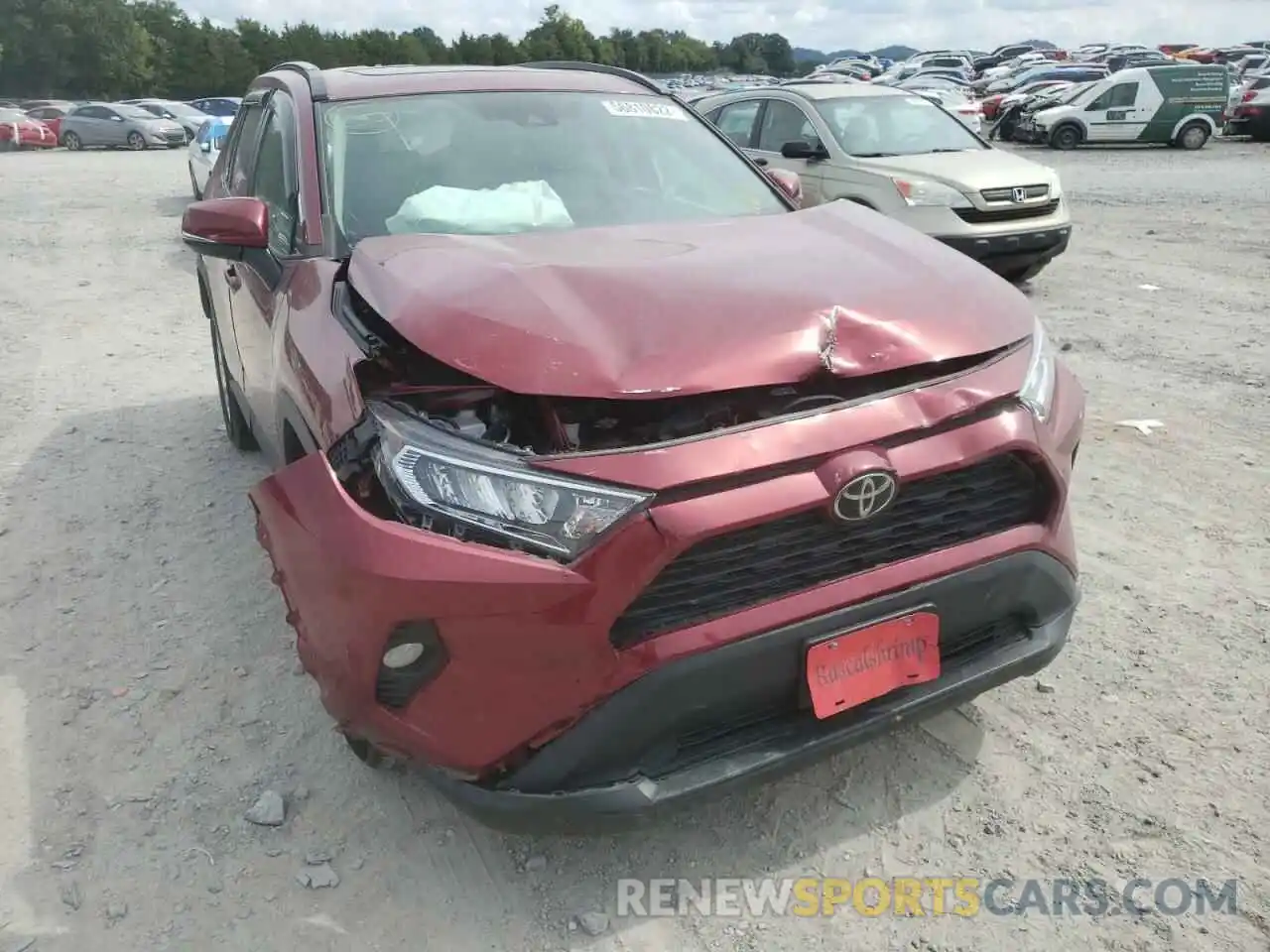 9 Photograph of a damaged car 2T3P1RFV4KW080372 TOYOTA RAV4 2019