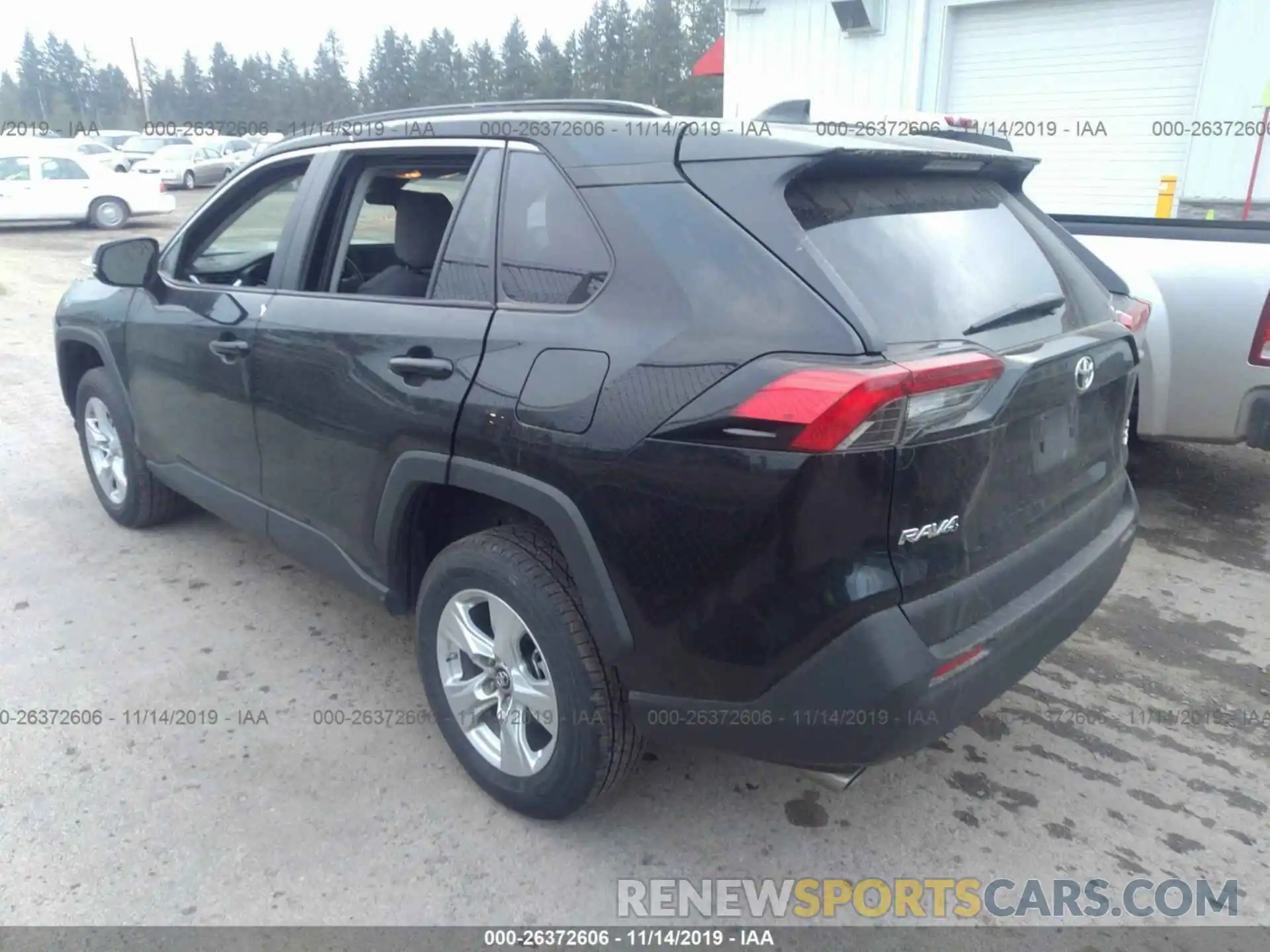 3 Фотография поврежденного автомобиля 2T3P1RFV5KC002958 TOYOTA RAV4 2019