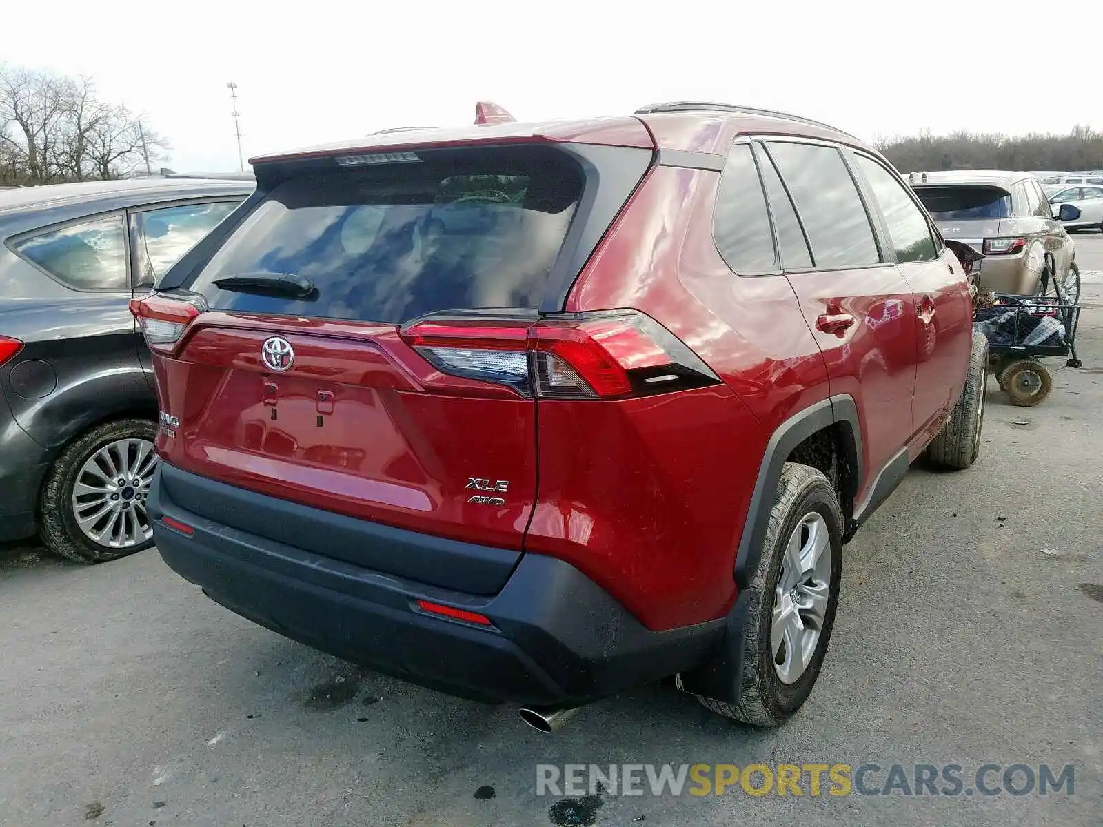 4 Photograph of a damaged car 2T3P1RFV5KC005665 TOYOTA RAV4 2019