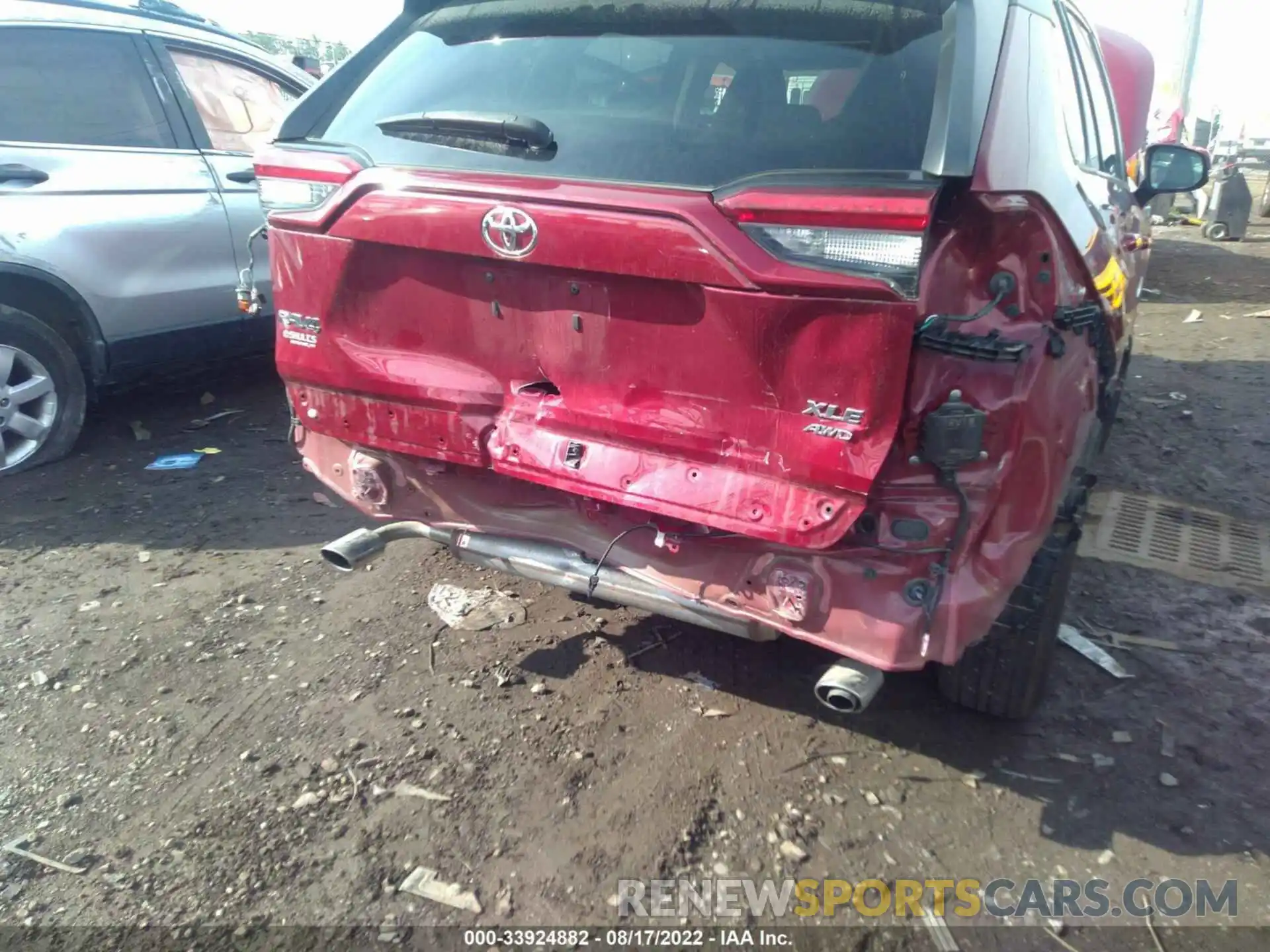 6 Photograph of a damaged car 2T3P1RFV5KC006203 TOYOTA RAV4 2019