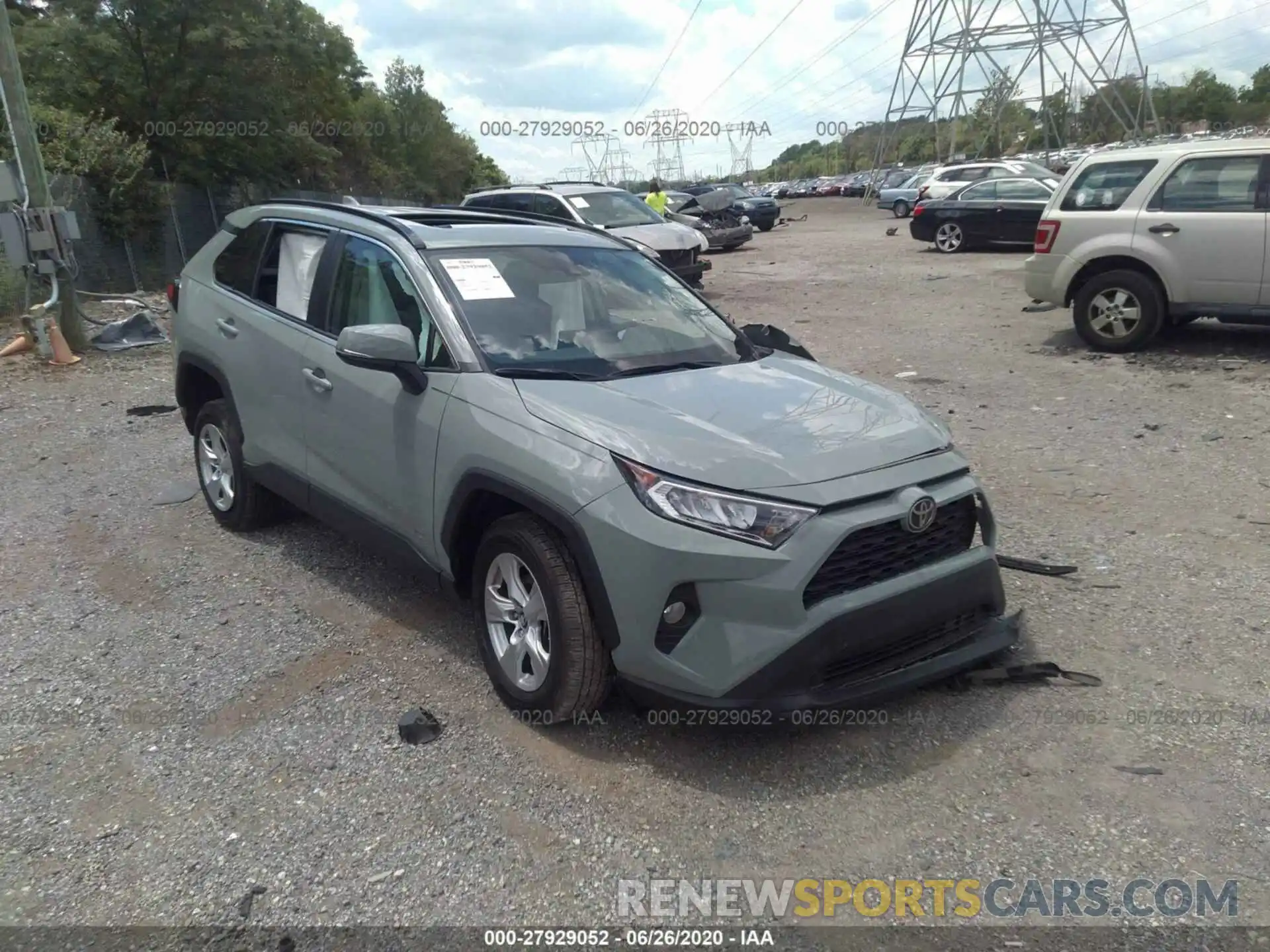 1 Photograph of a damaged car 2T3P1RFV5KC008646 TOYOTA RAV4 2019