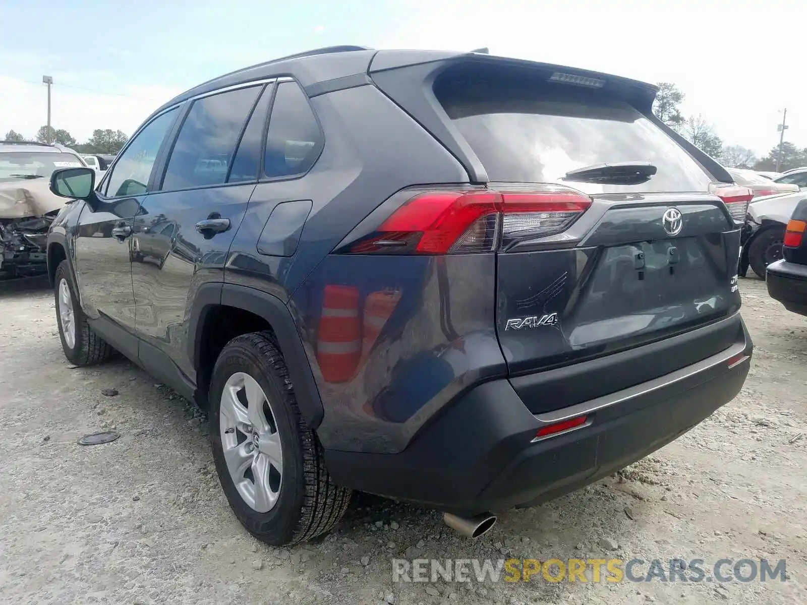 3 Photograph of a damaged car 2T3P1RFV5KC009067 TOYOTA RAV4 2019