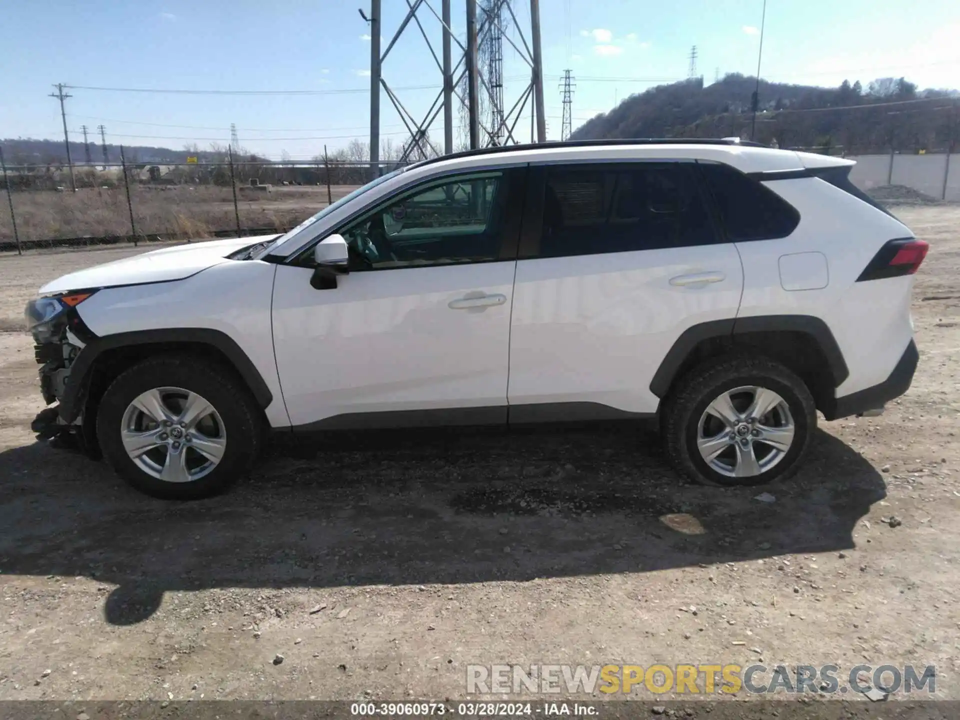 15 Photograph of a damaged car 2T3P1RFV5KC009313 TOYOTA RAV4 2019