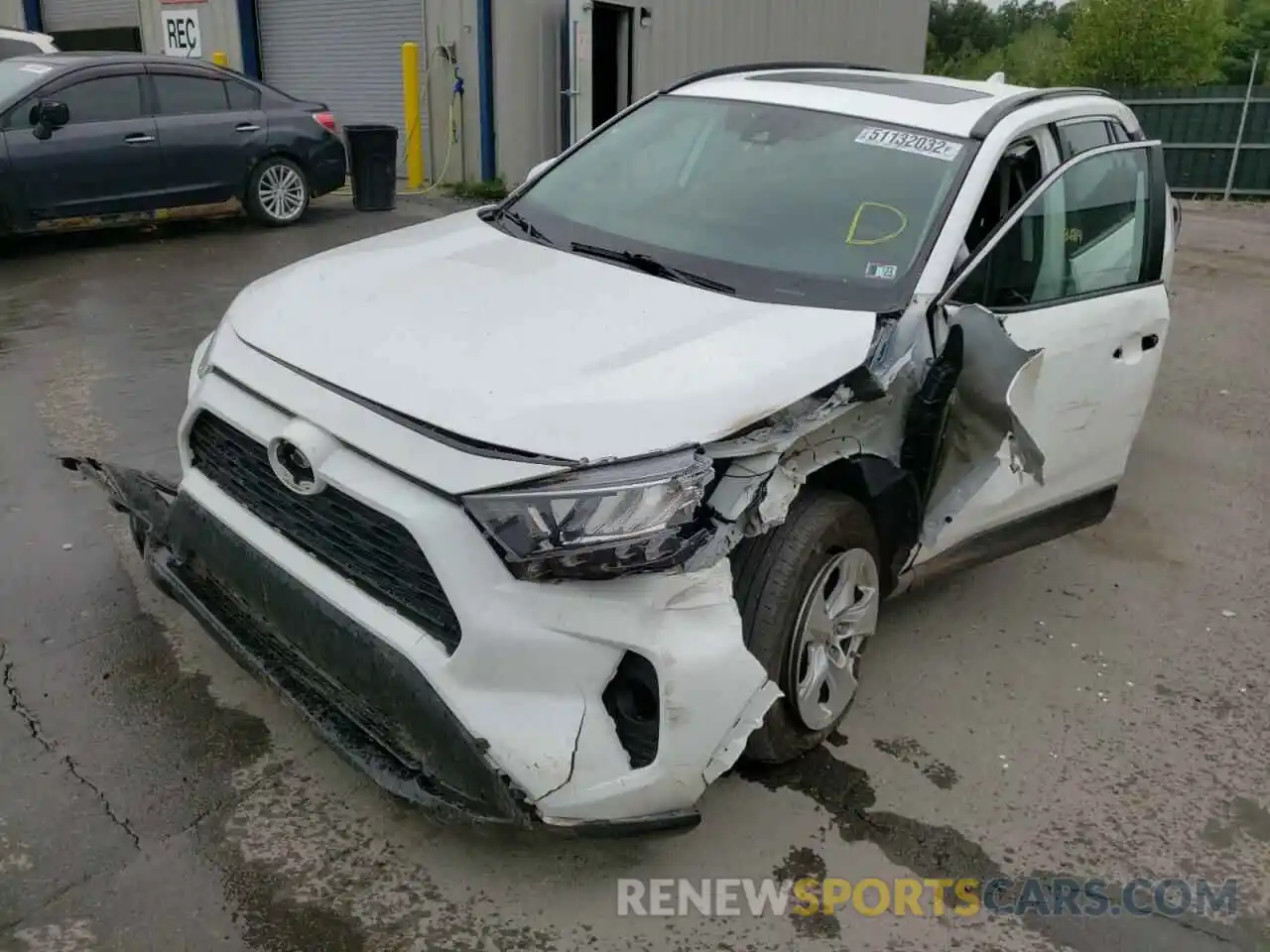 2 Photograph of a damaged car 2T3P1RFV5KC023924 TOYOTA RAV4 2019