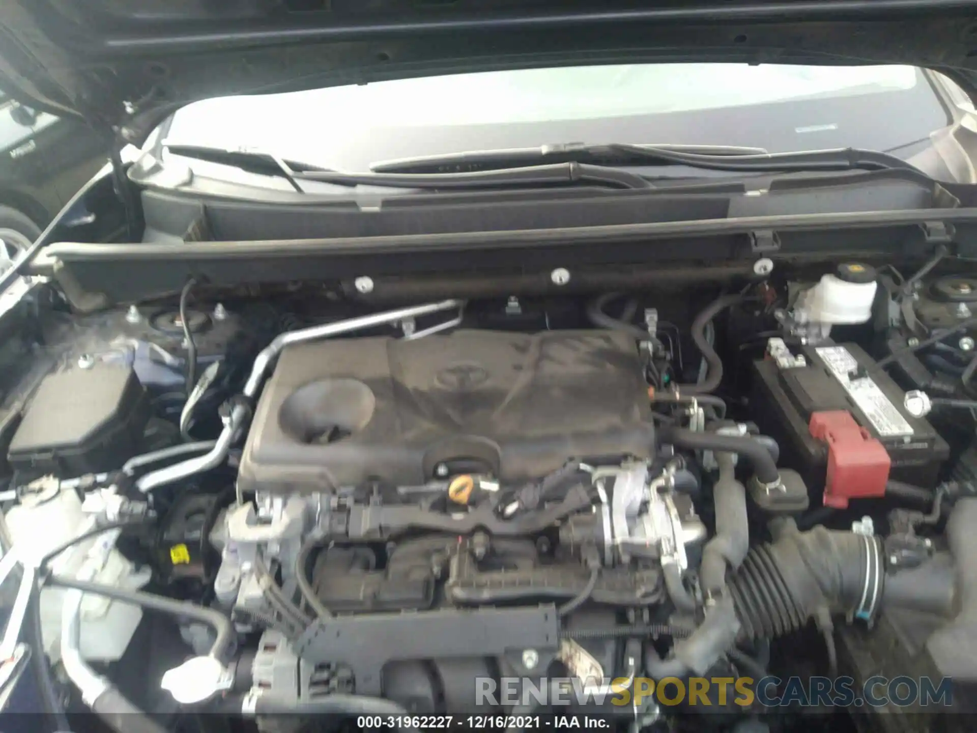 10 Фотография поврежденного автомобиля 2T3P1RFV5KC044188 TOYOTA RAV4 2019