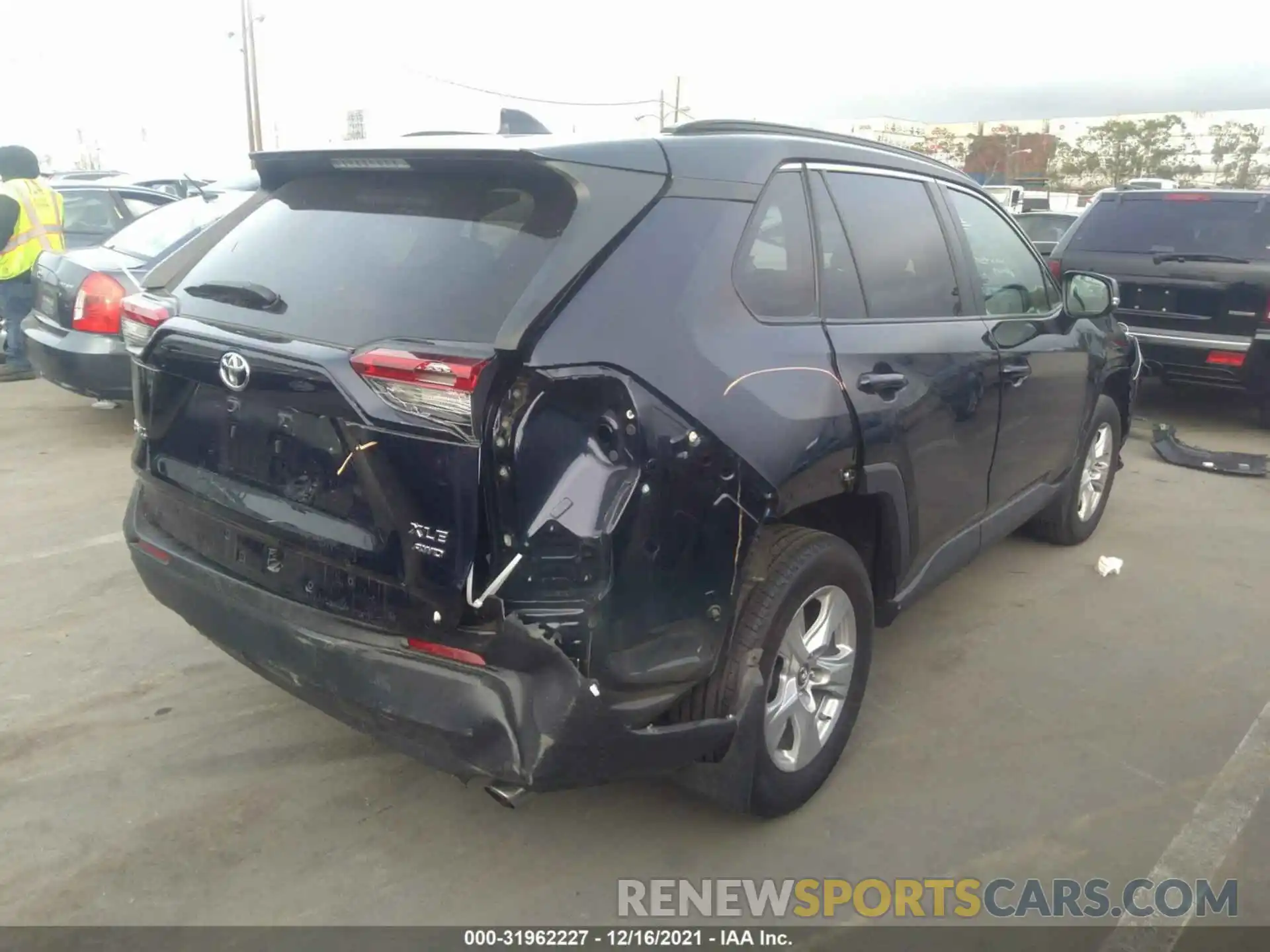 4 Photograph of a damaged car 2T3P1RFV5KC044188 TOYOTA RAV4 2019