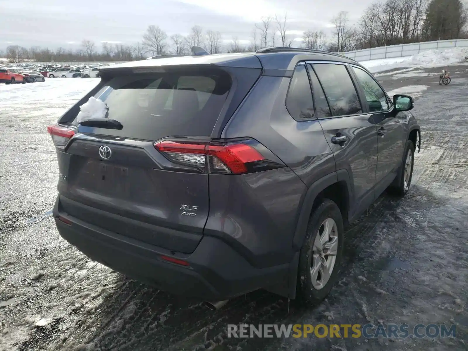 4 Photograph of a damaged car 2T3P1RFV5KC048564 TOYOTA RAV4 2019