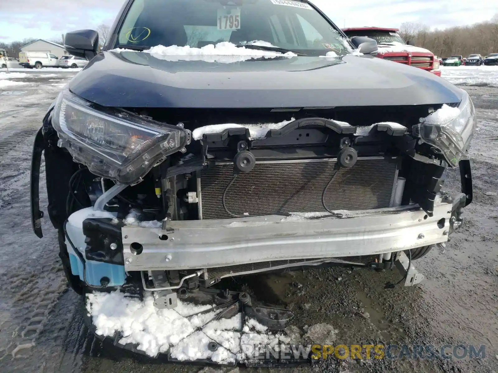 9 Photograph of a damaged car 2T3P1RFV5KC048564 TOYOTA RAV4 2019