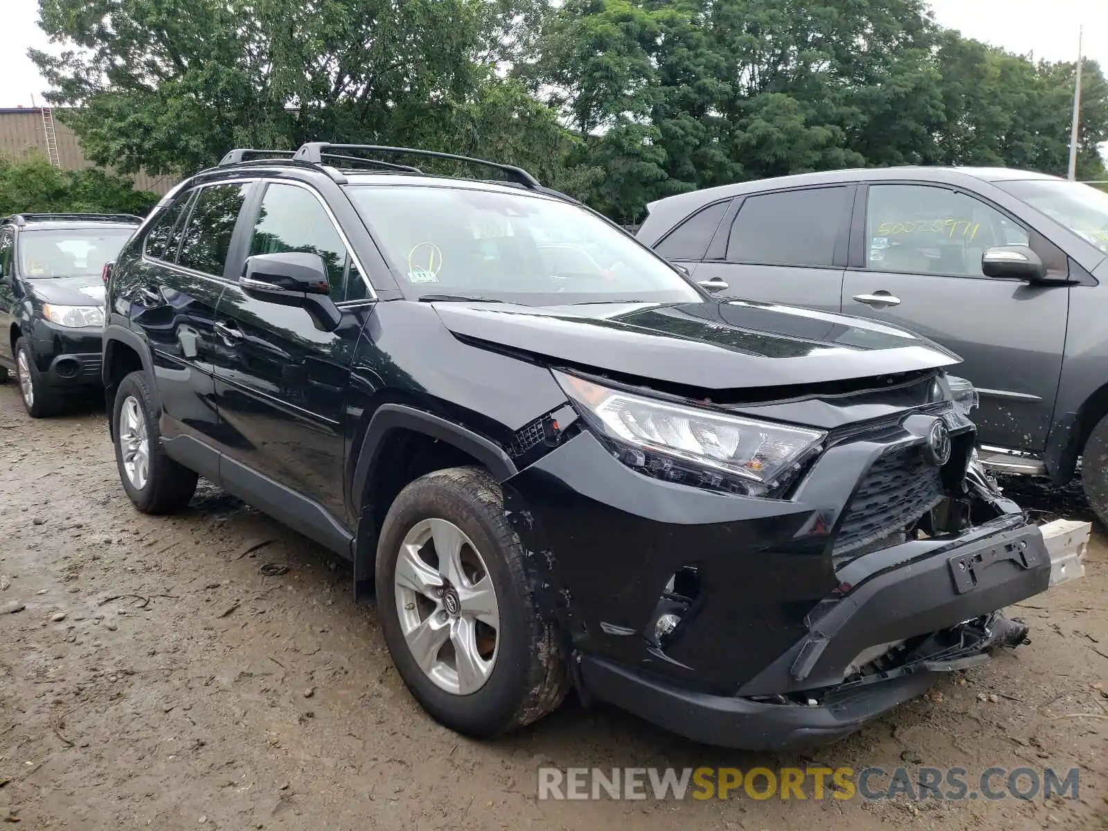 1 Photograph of a damaged car 2T3P1RFV5KC051285 TOYOTA RAV4 2019