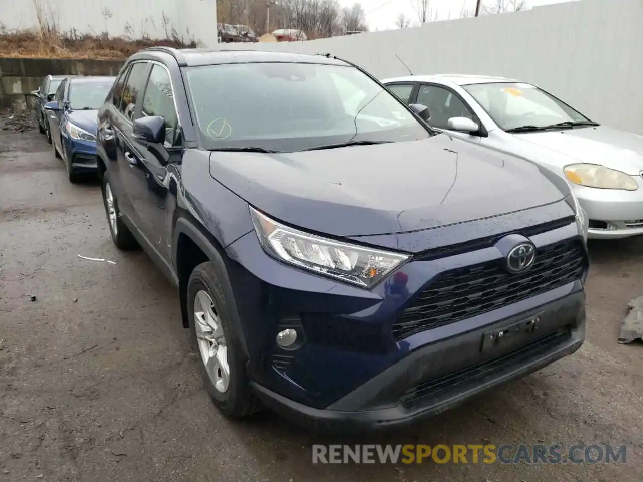 1 Photograph of a damaged car 2T3P1RFV5KW034419 TOYOTA RAV4 2019