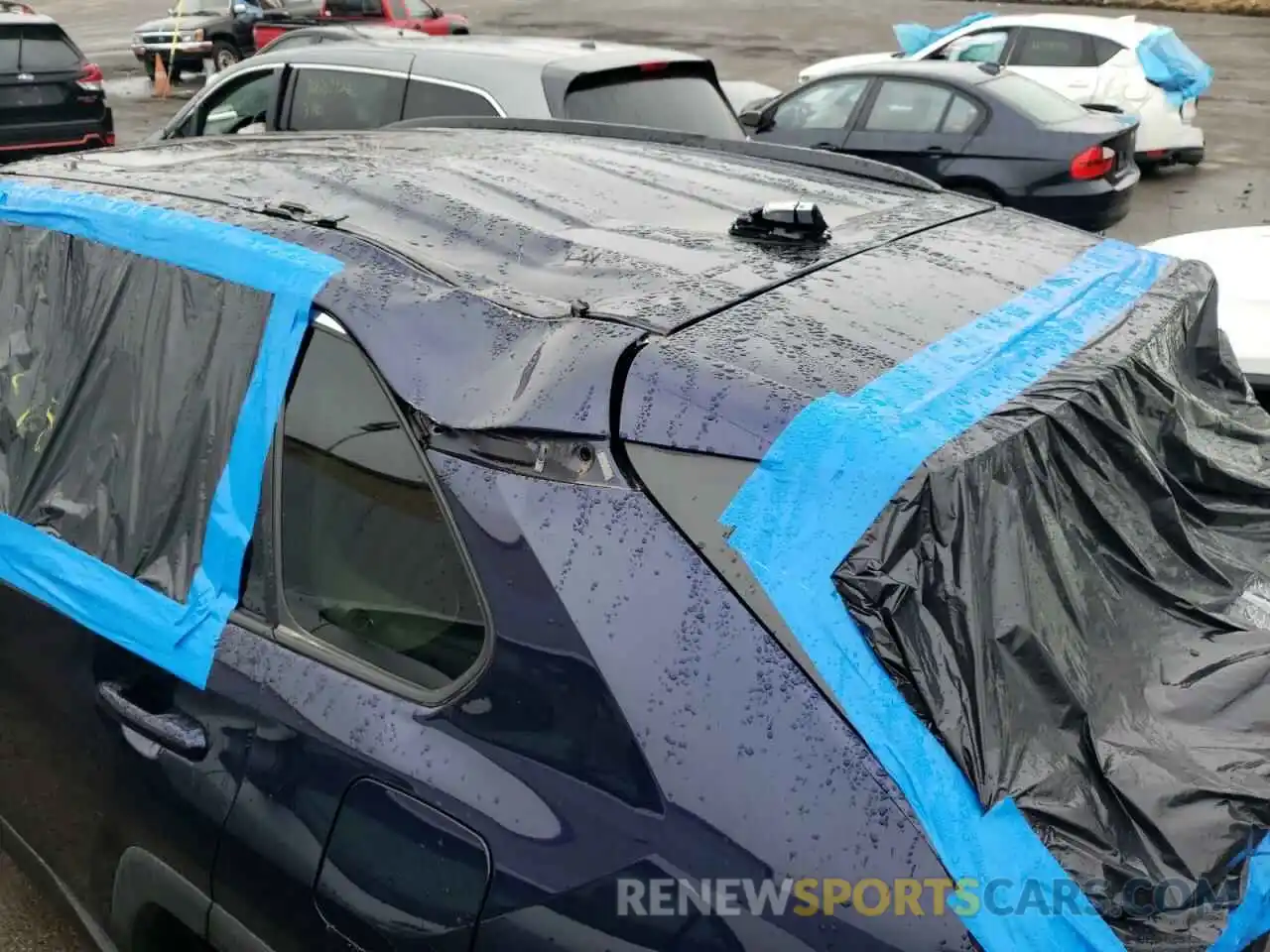 9 Photograph of a damaged car 2T3P1RFV5KW034419 TOYOTA RAV4 2019