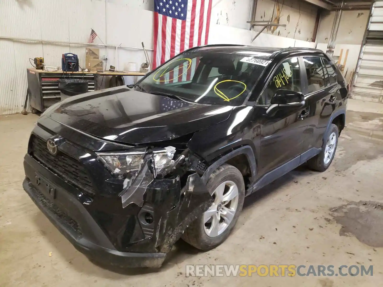 2 Photograph of a damaged car 2T3P1RFV5KW040625 TOYOTA RAV4 2019