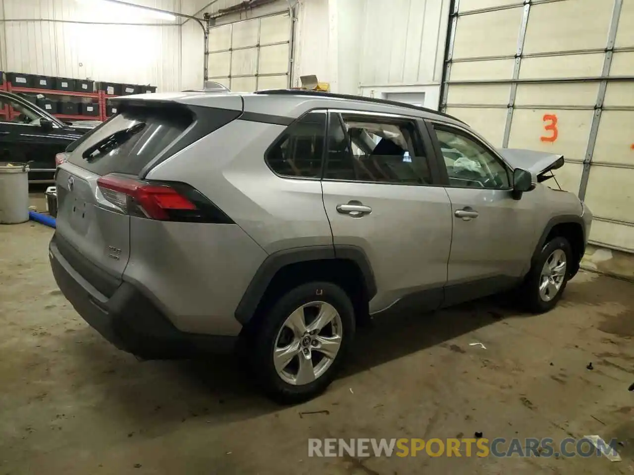 3 Photograph of a damaged car 2T3P1RFV5KW052211 TOYOTA RAV4 2019