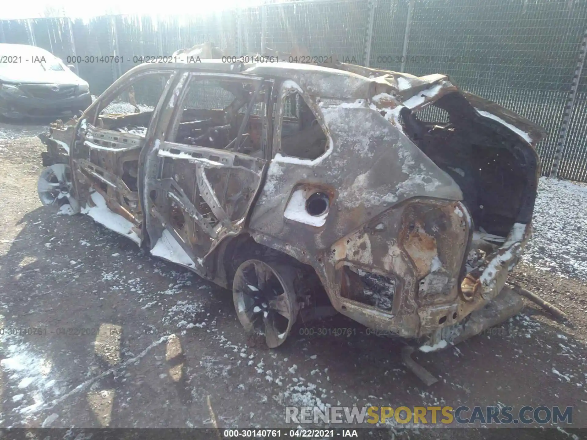 3 Photograph of a damaged car 2T3P1RFV5KW059935 TOYOTA RAV4 2019