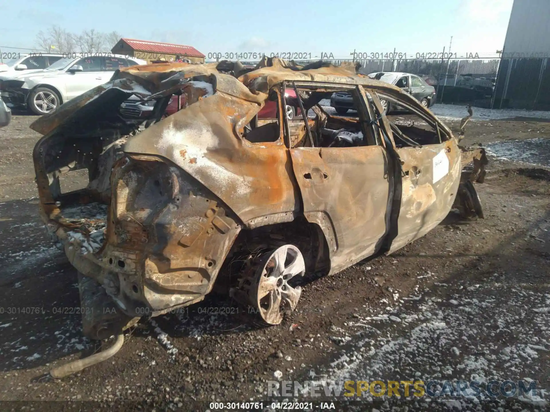 4 Photograph of a damaged car 2T3P1RFV5KW059935 TOYOTA RAV4 2019