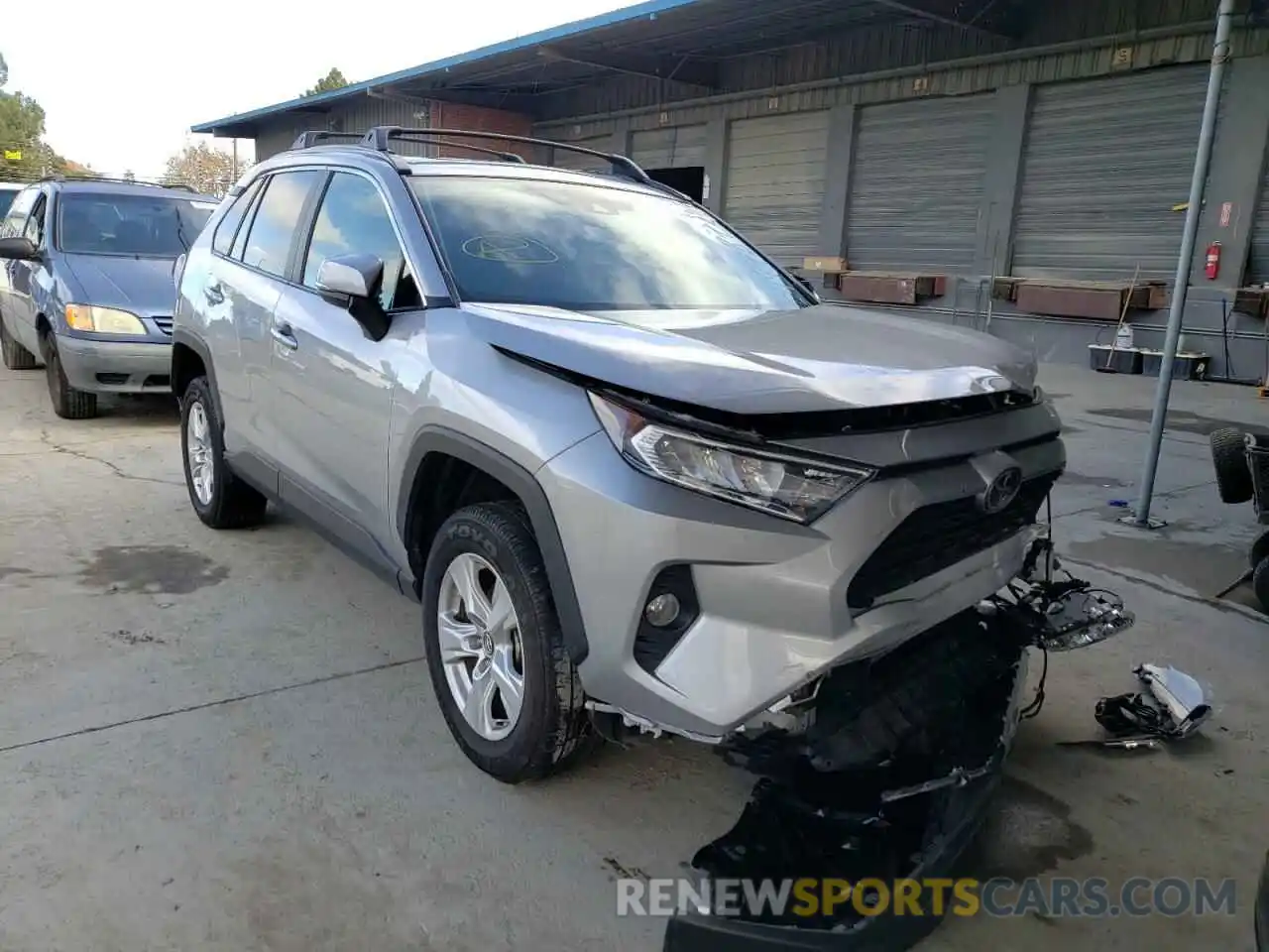 1 Photograph of a damaged car 2T3P1RFV5KW072331 TOYOTA RAV4 2019