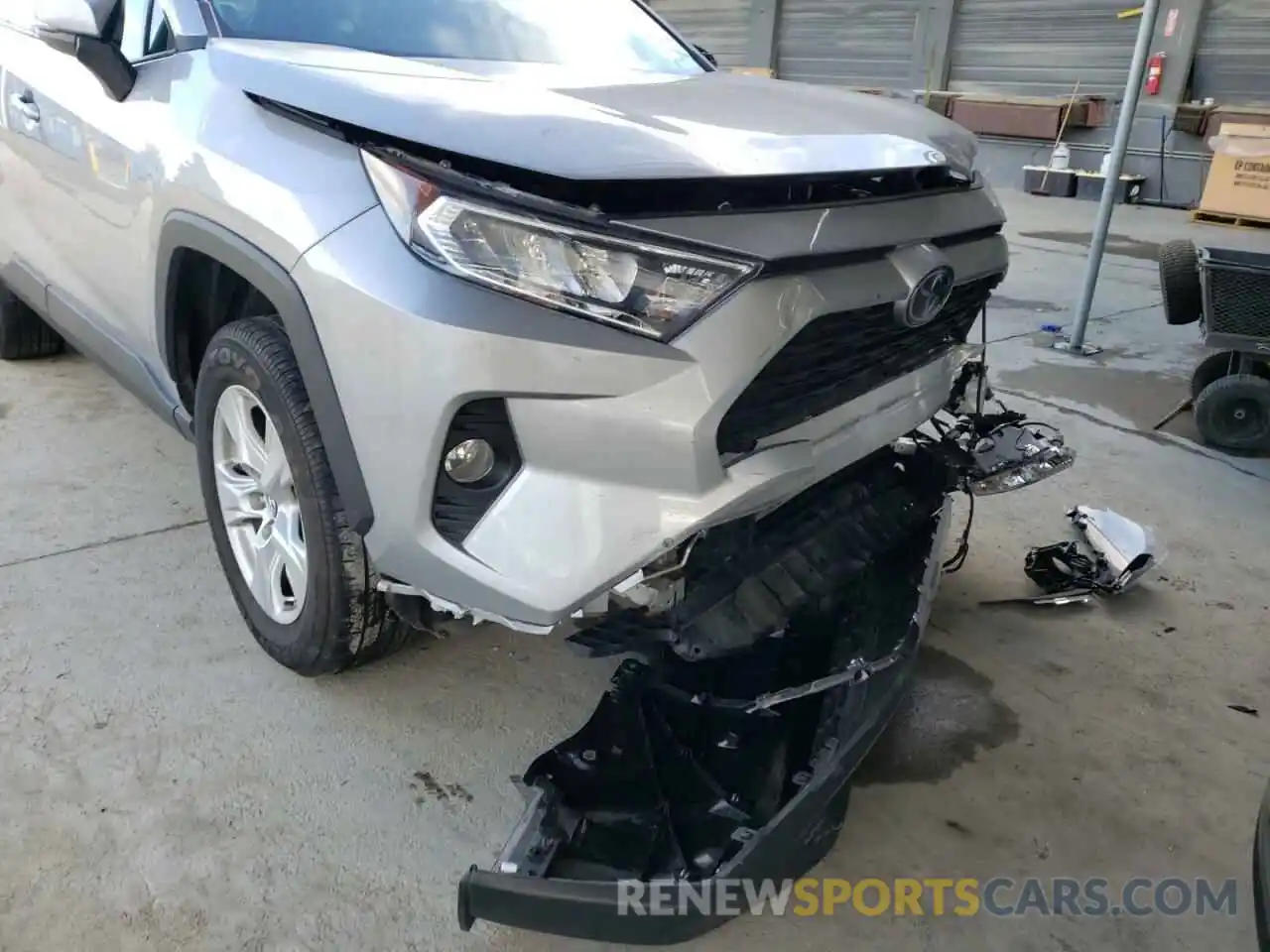 9 Фотография поврежденного автомобиля 2T3P1RFV5KW072331 TOYOTA RAV4 2019