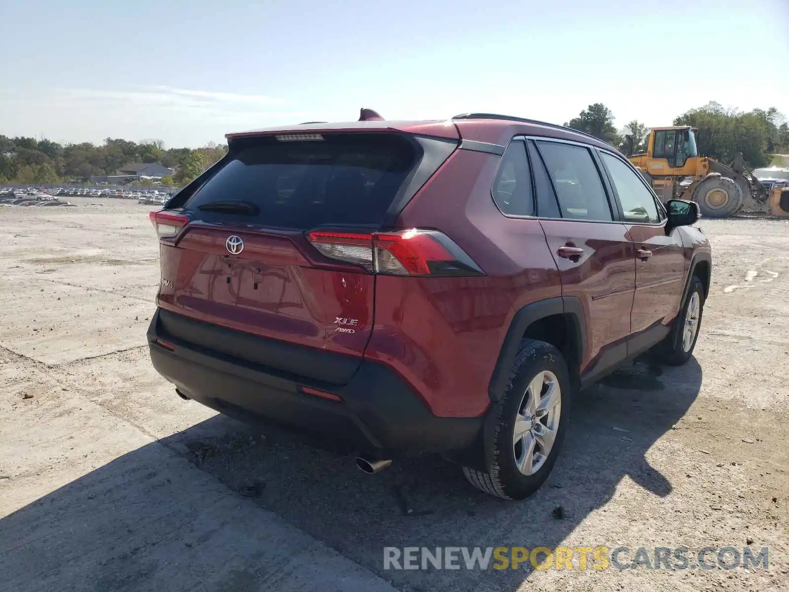 4 Photograph of a damaged car 2T3P1RFV5KW079053 TOYOTA RAV4 2019