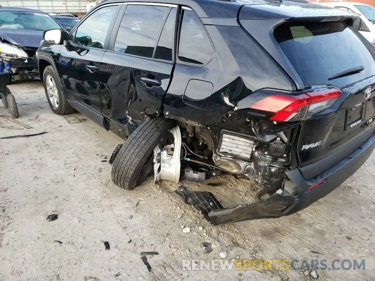 9 Photograph of a damaged car 2T3P1RFV6KC002046 TOYOTA RAV4 2019