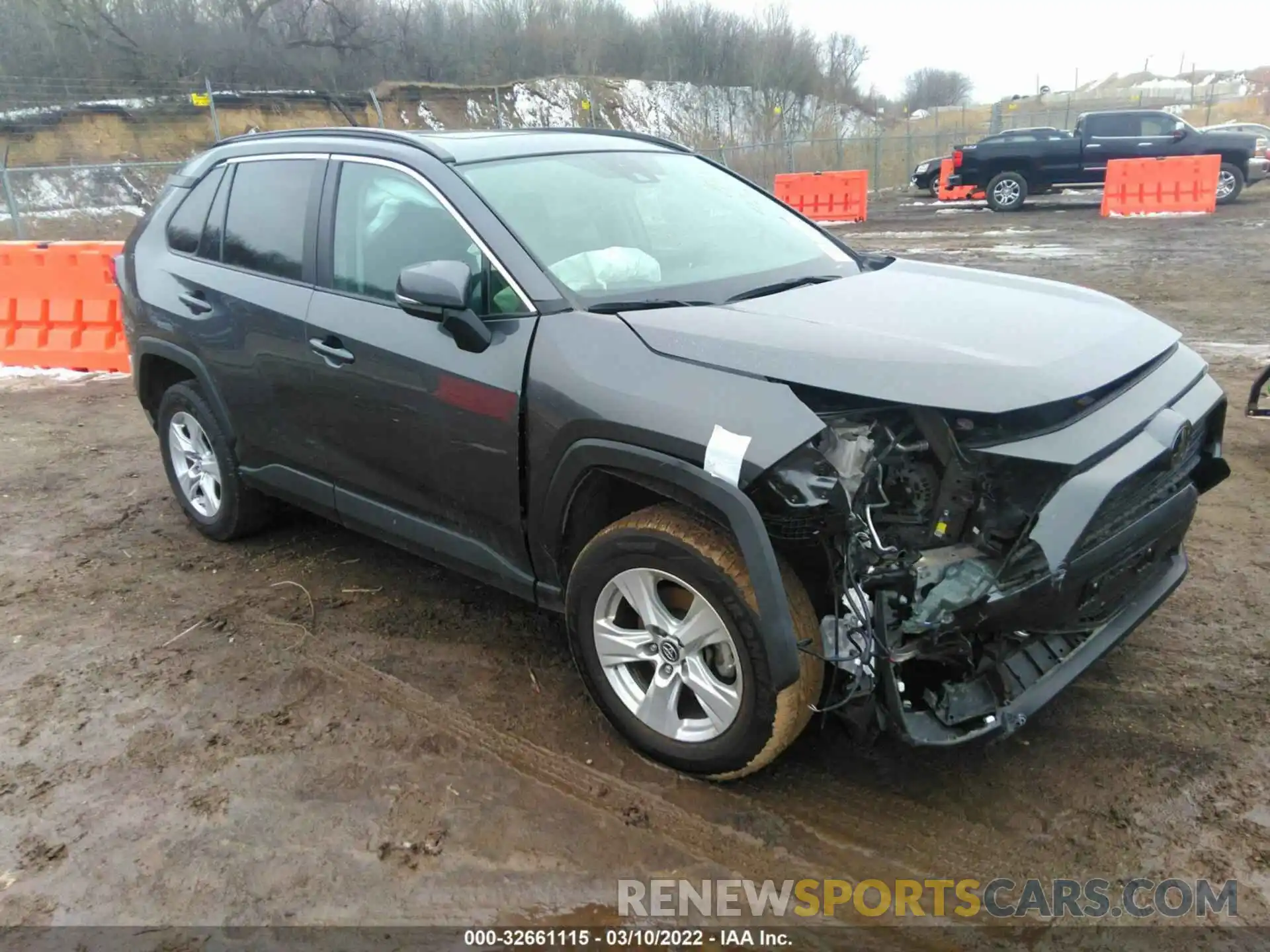 1 Photograph of a damaged car 2T3P1RFV6KC018179 TOYOTA RAV4 2019