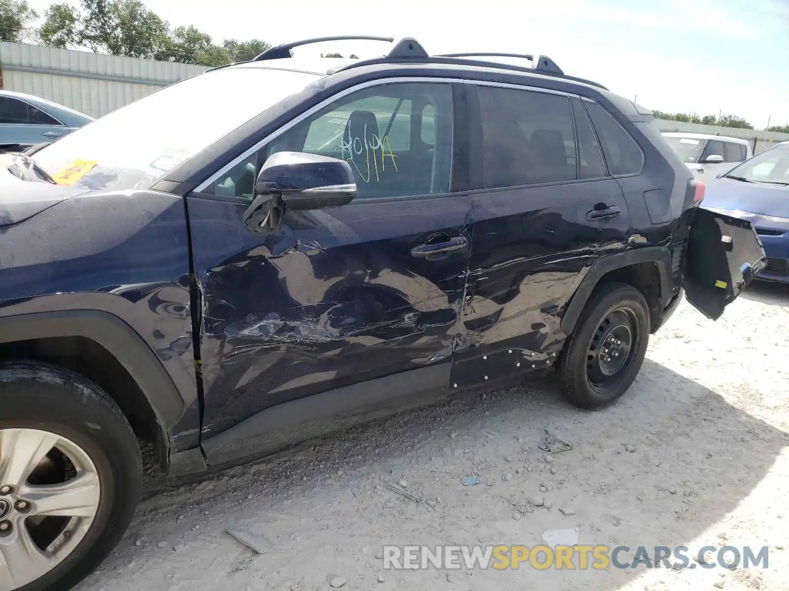 9 Photograph of a damaged car 2T3P1RFV6KC027738 TOYOTA RAV4 2019