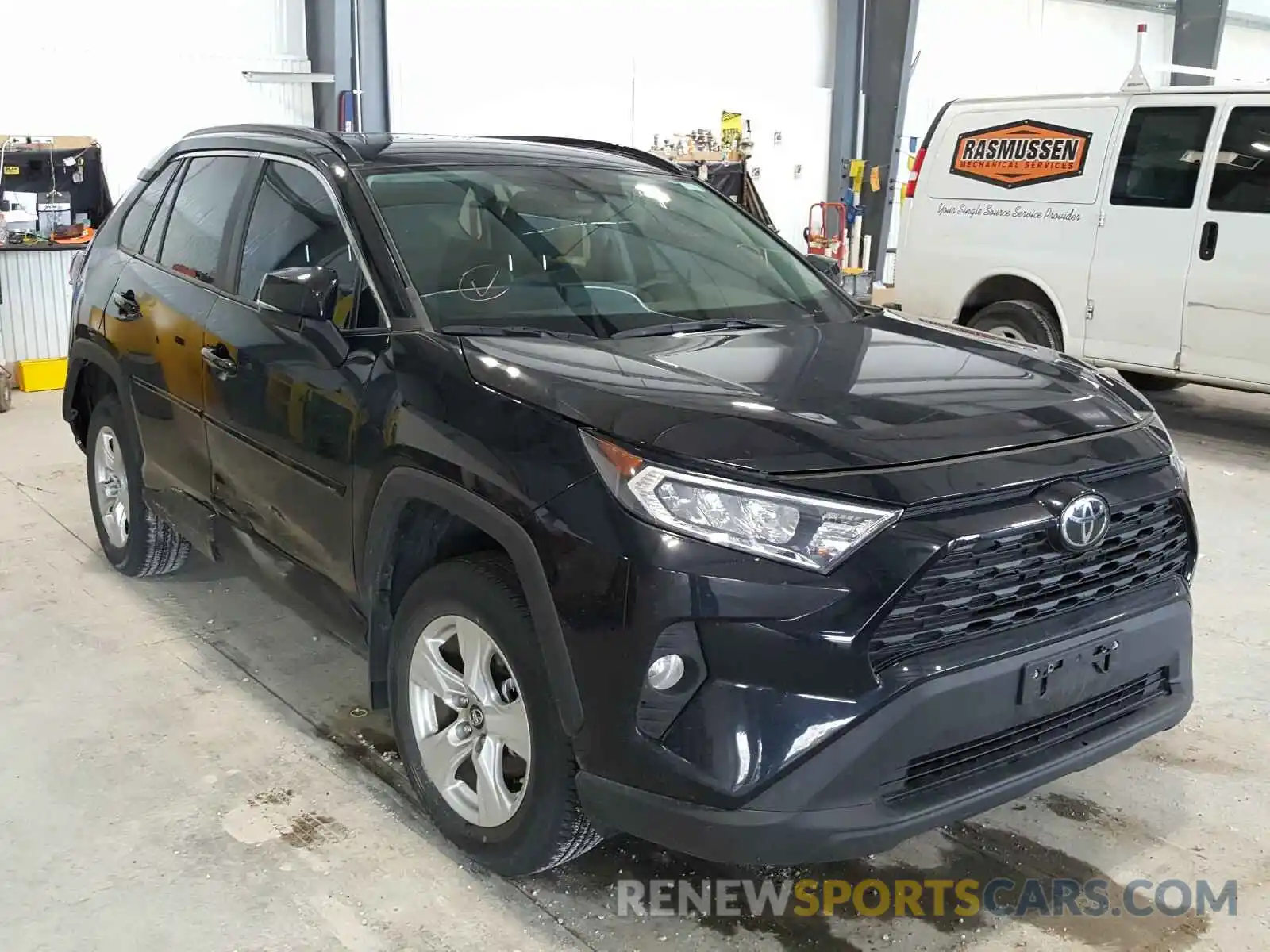 1 Фотография поврежденного автомобиля 2T3P1RFV6KC032647 TOYOTA RAV4 2019