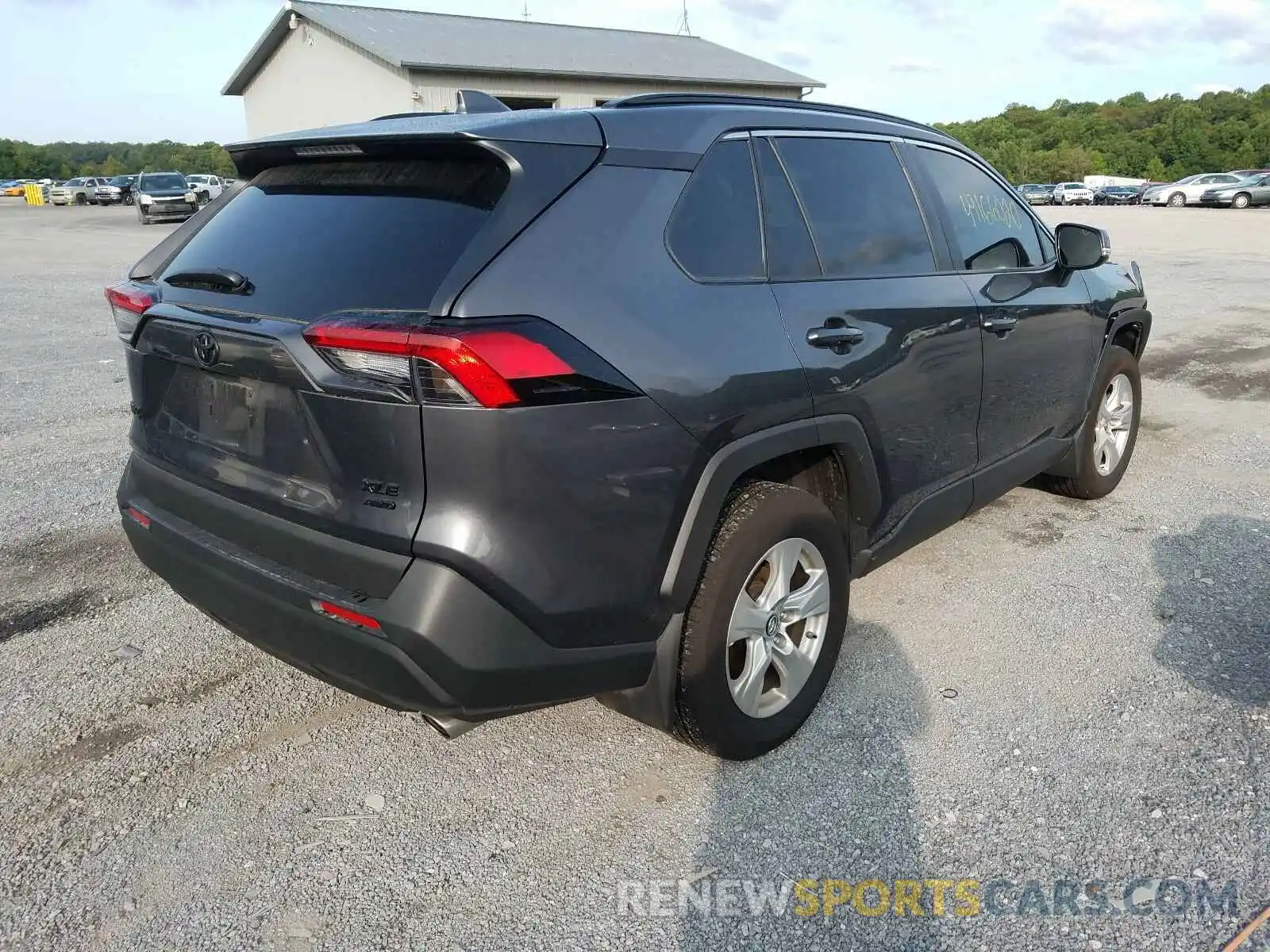 4 Photograph of a damaged car 2T3P1RFV6KC040800 TOYOTA RAV4 2019