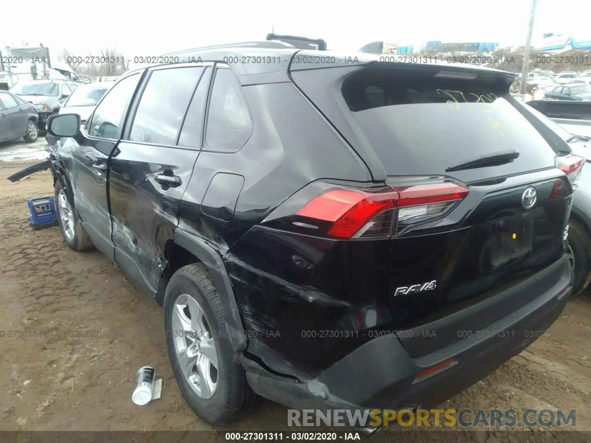 3 Фотография поврежденного автомобиля 2T3P1RFV6KC047777 TOYOTA RAV4 2019