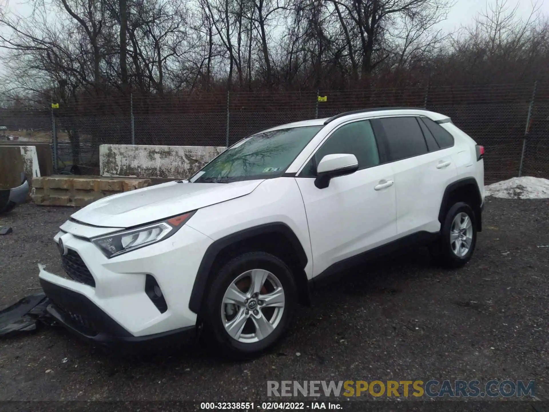 2 Photograph of a damaged car 2T3P1RFV6KC053157 TOYOTA RAV4 2019