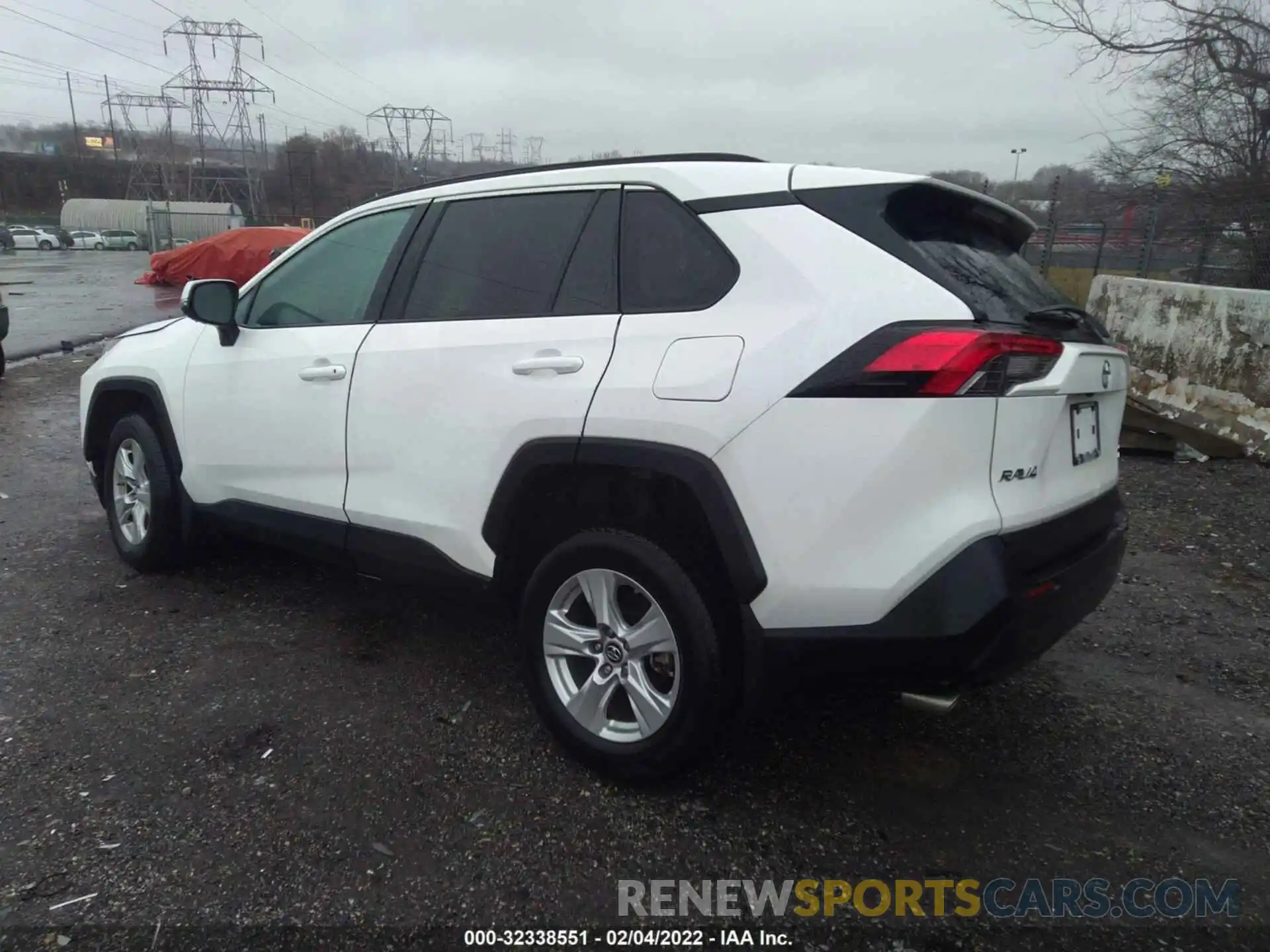 3 Photograph of a damaged car 2T3P1RFV6KC053157 TOYOTA RAV4 2019