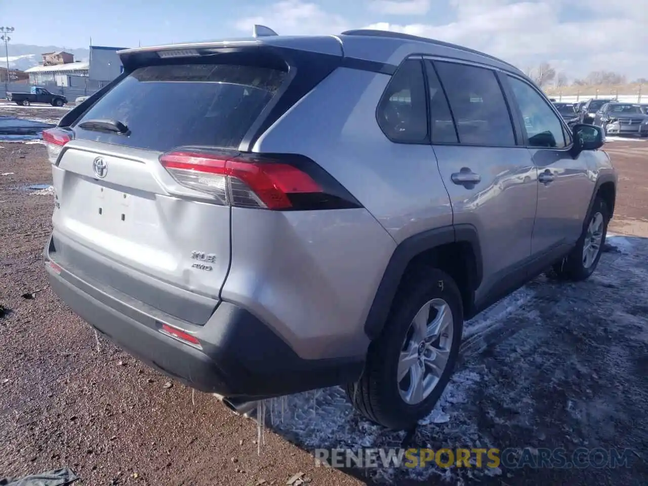 4 Photograph of a damaged car 2T3P1RFV6KW016589 TOYOTA RAV4 2019