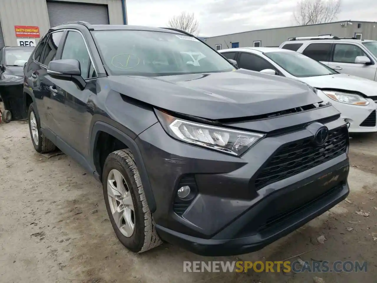 1 Photograph of a damaged car 2T3P1RFV6KW035319 TOYOTA RAV4 2019