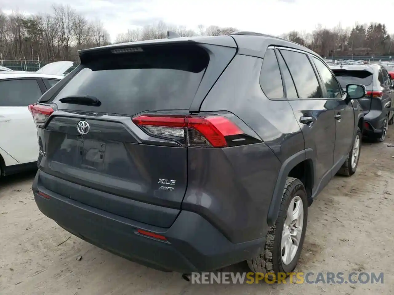 4 Photograph of a damaged car 2T3P1RFV6KW035319 TOYOTA RAV4 2019