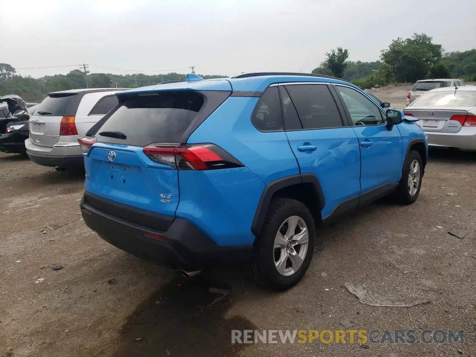 4 Photograph of a damaged car 2T3P1RFV6KW048068 TOYOTA RAV4 2019